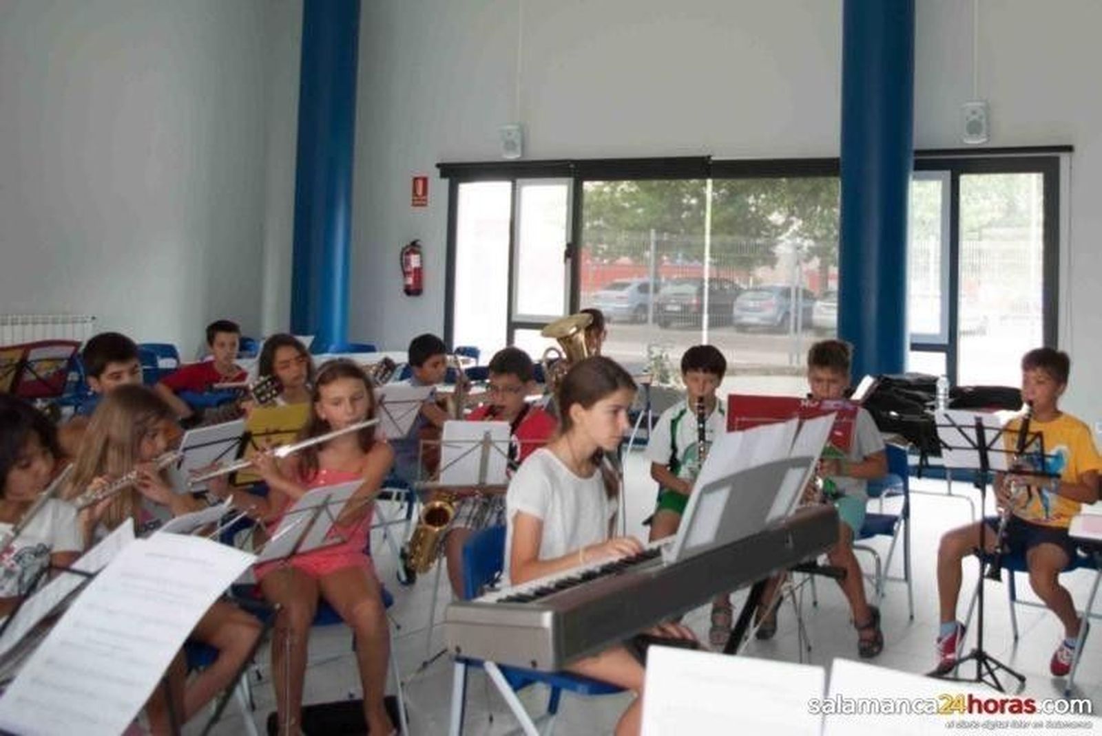 Los participantes de la Escuela de Música de Verano organizan un paseo musical