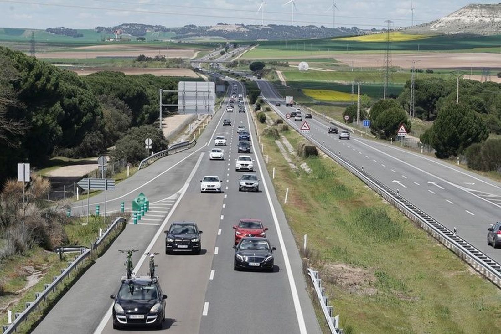 Autovía a su paso por Tordesillas. Rubén Cacho. ICAL.
