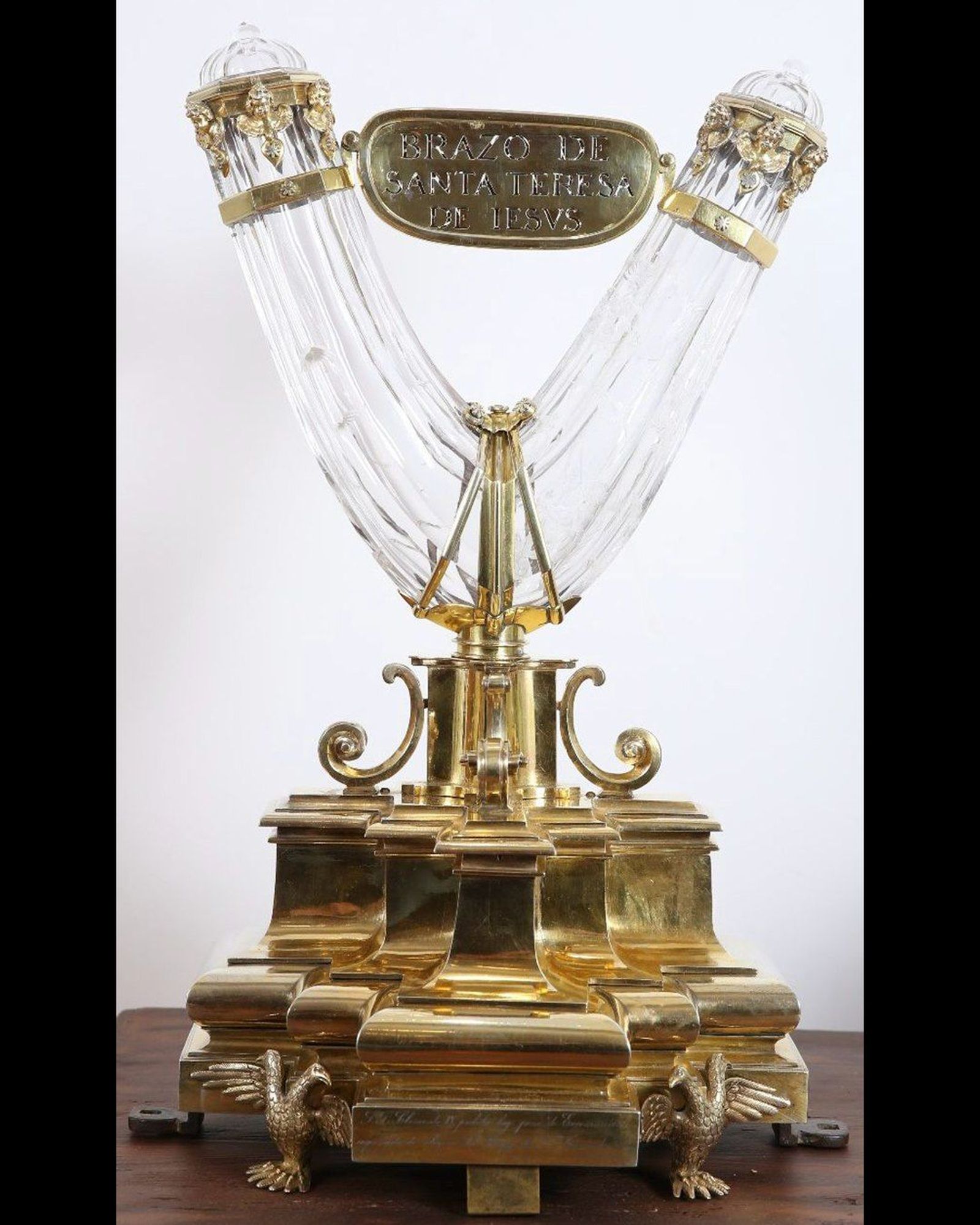 Restauración del relicario del brazo de Santa Teresa 