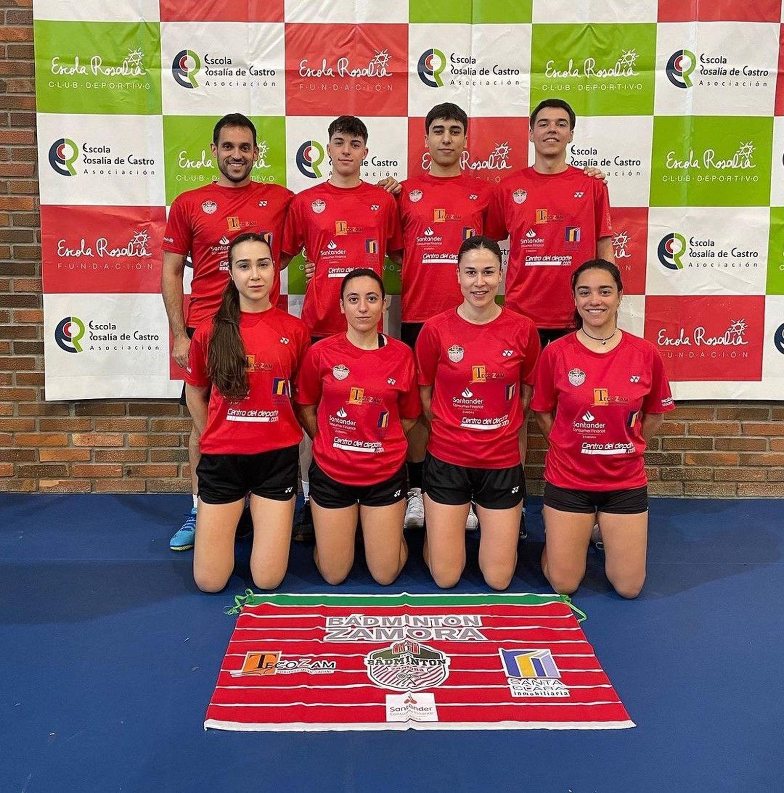 Sabor agridulce para el Bádminton Zamora en tierras pontevedresas.