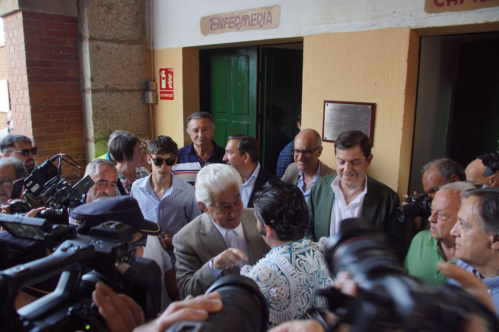 whatsapp-image-2025-06-14-at-21-30-22