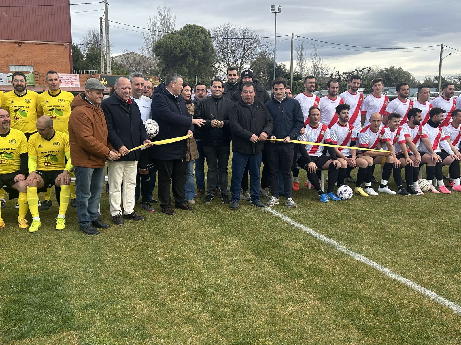 Inauguración  del campo de fútbol Los Molinos
