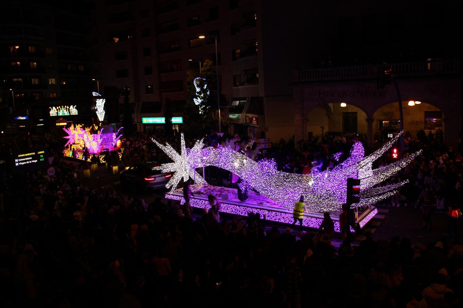 Los Reyes Magos recorren las calles de Salamanca en la Cabalgata 2026