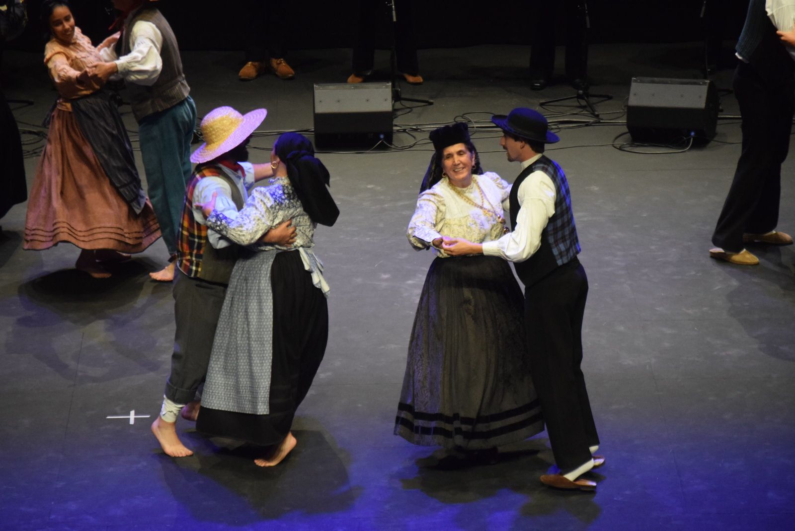 gala-de-clausura-del-festival-internacional-de-folklore-de-zamora-16