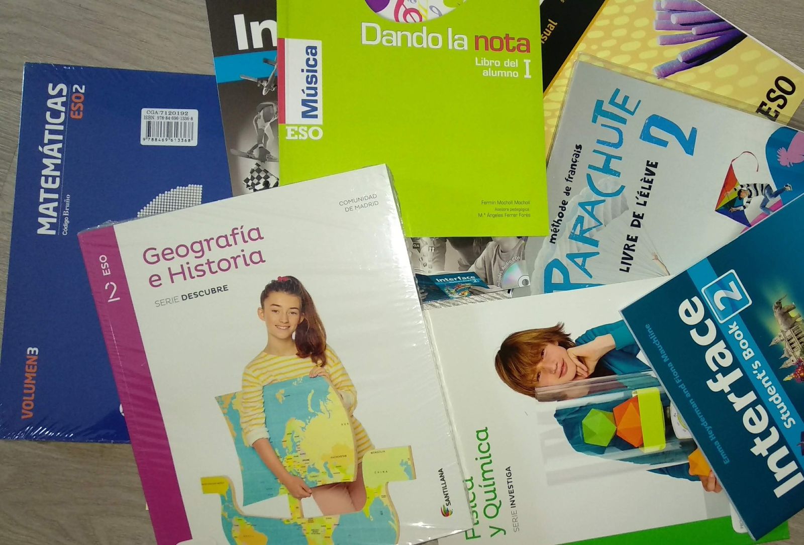 Los libros de texto se encarecerán un 1% de media el curso 2019-2020, según ANELE.