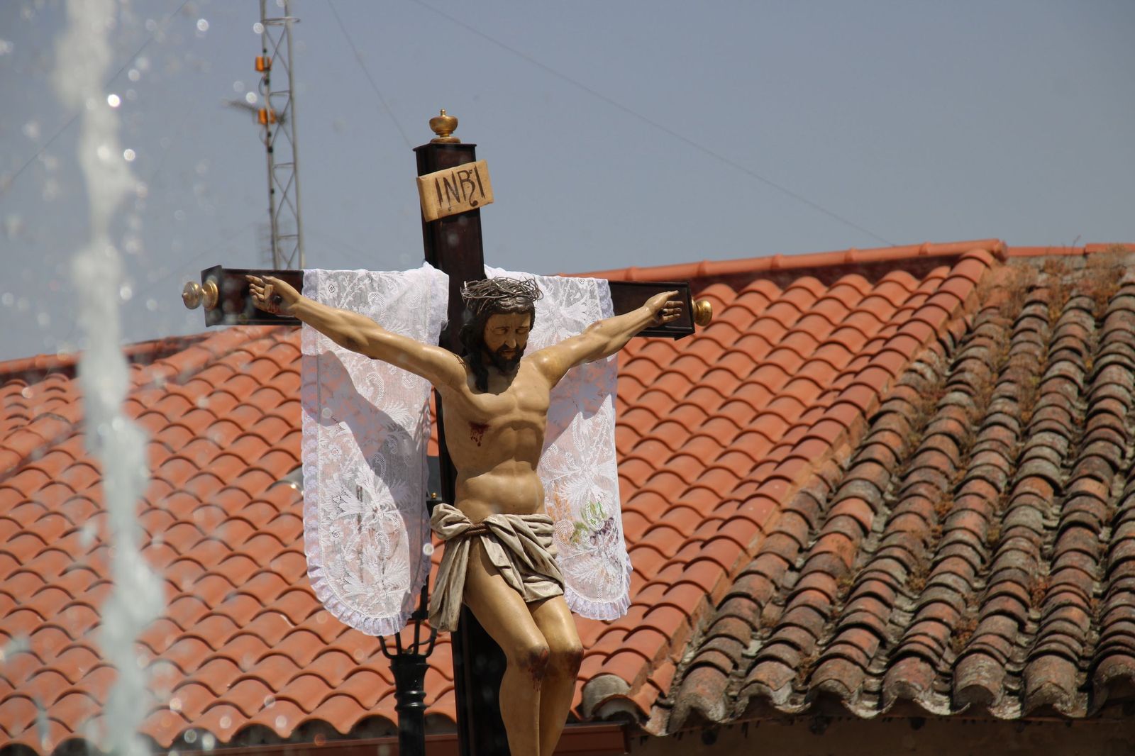 Procesión en honor al Cristo de las Batallas en Castellanos de Moriscos