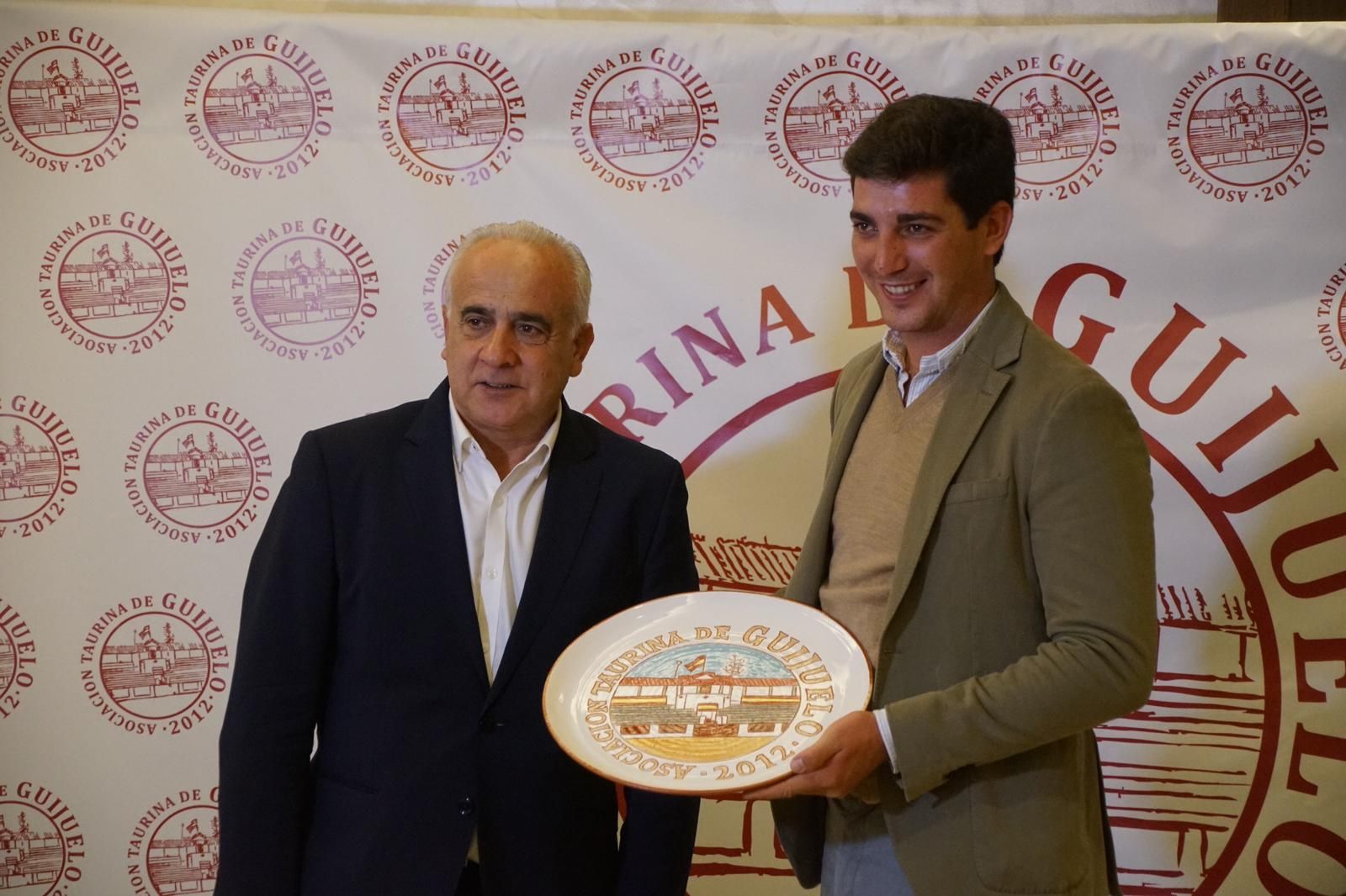 entrega-de-trofeos-x-gala-taurina-de-guijuelo-2023-fotos-juanes-2