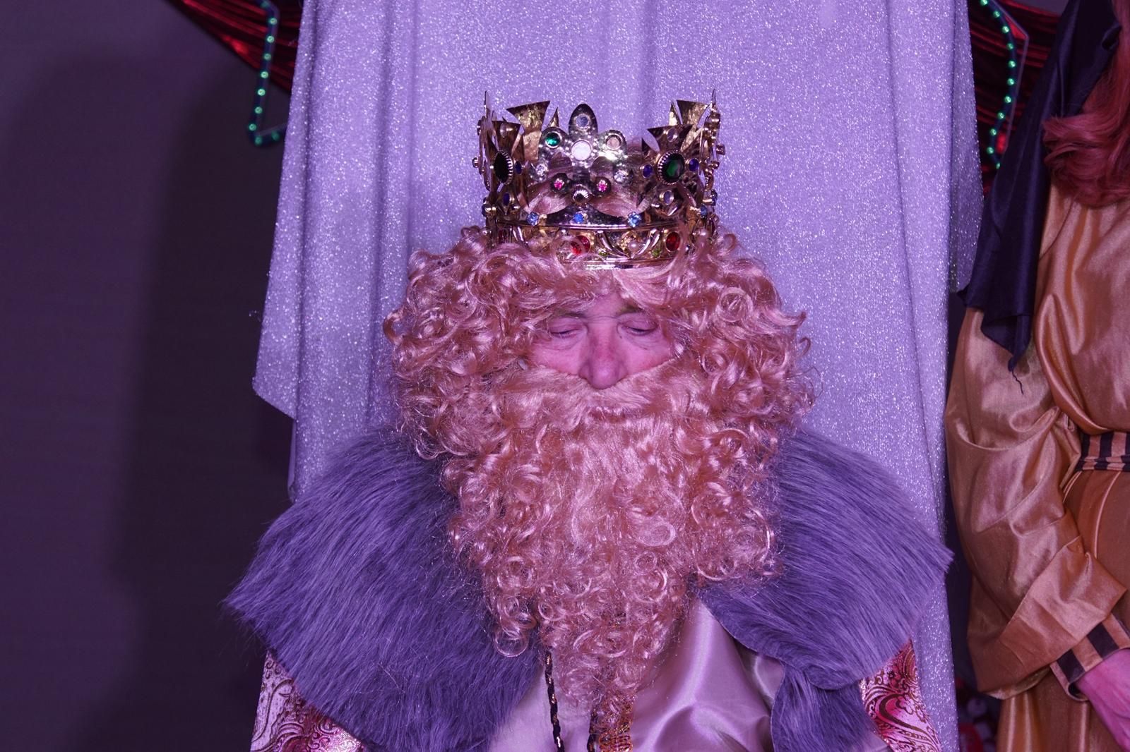 Los Reyes Magos reciben las cartas de los niños de El Encinar