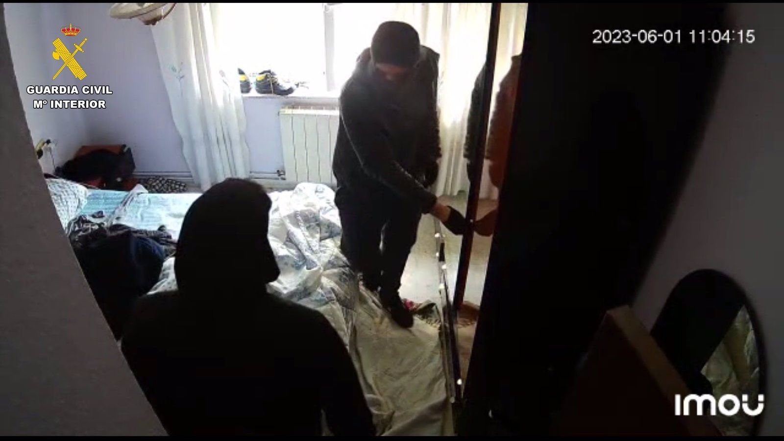 Imagen captada por la Guardia Civil en el robo de una vivienda. Archivo