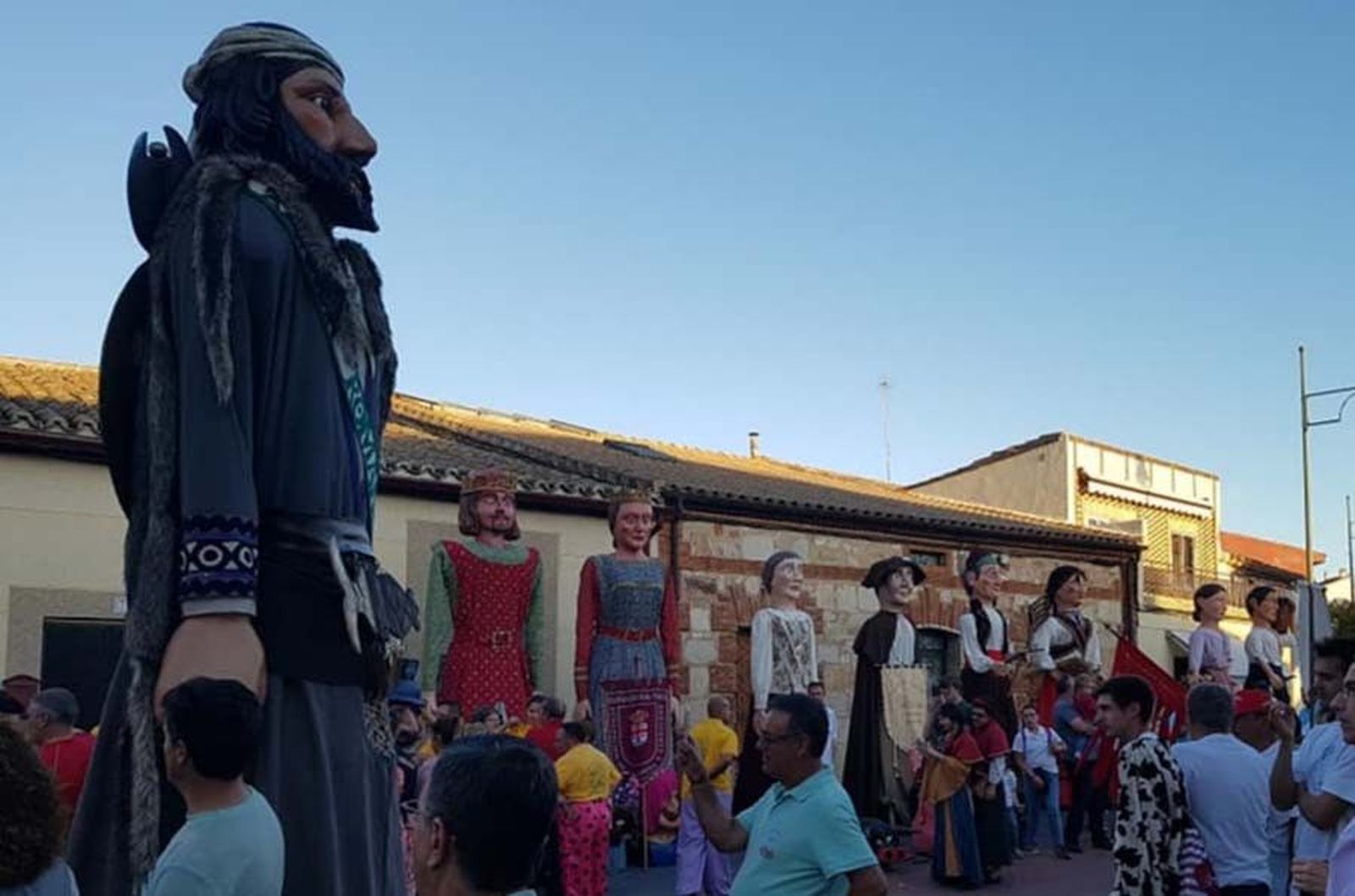 Gigantes y cabezudos Villaralbo