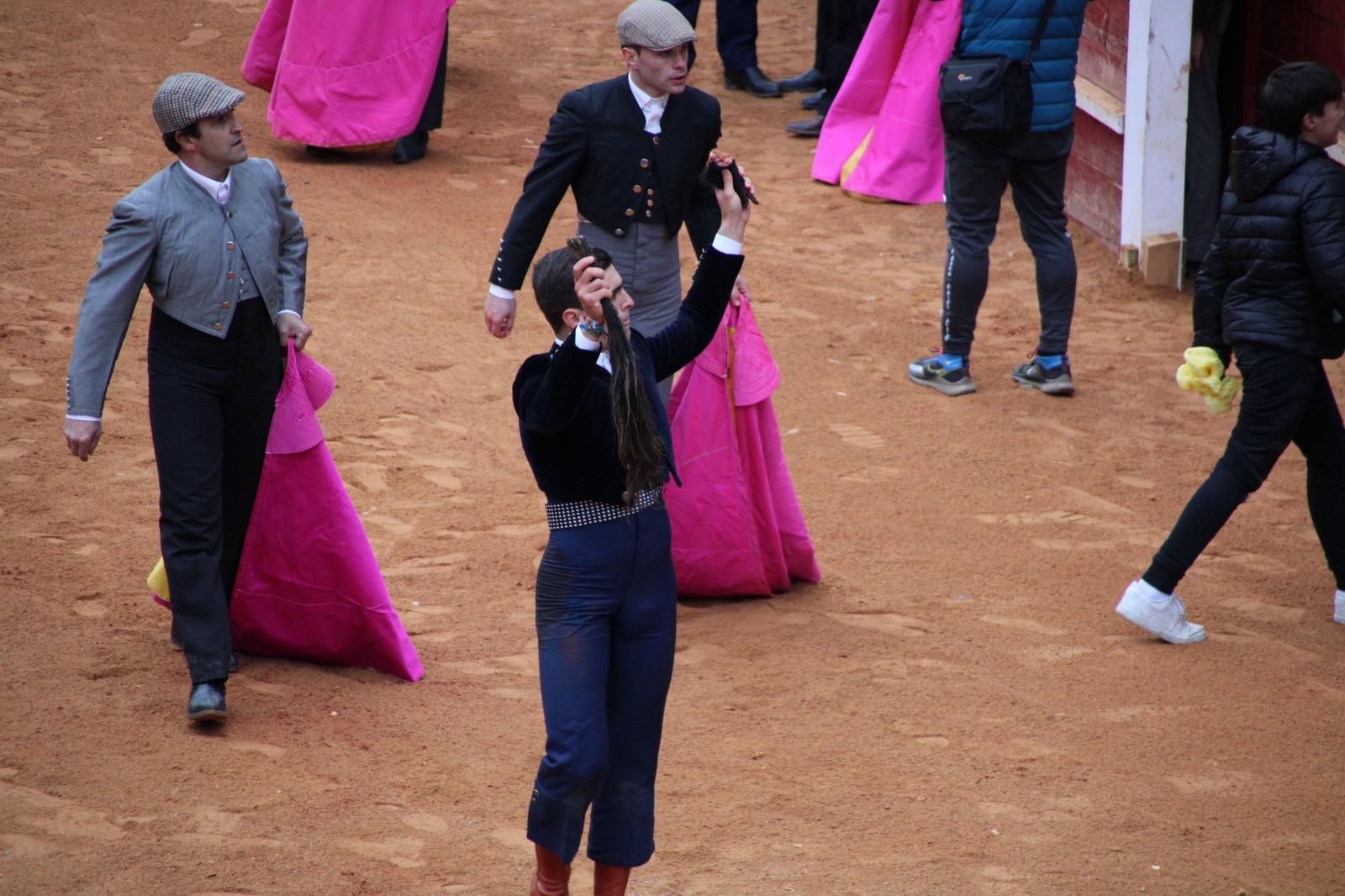 whatsapp-image-2025-03-02-at-18-55-40