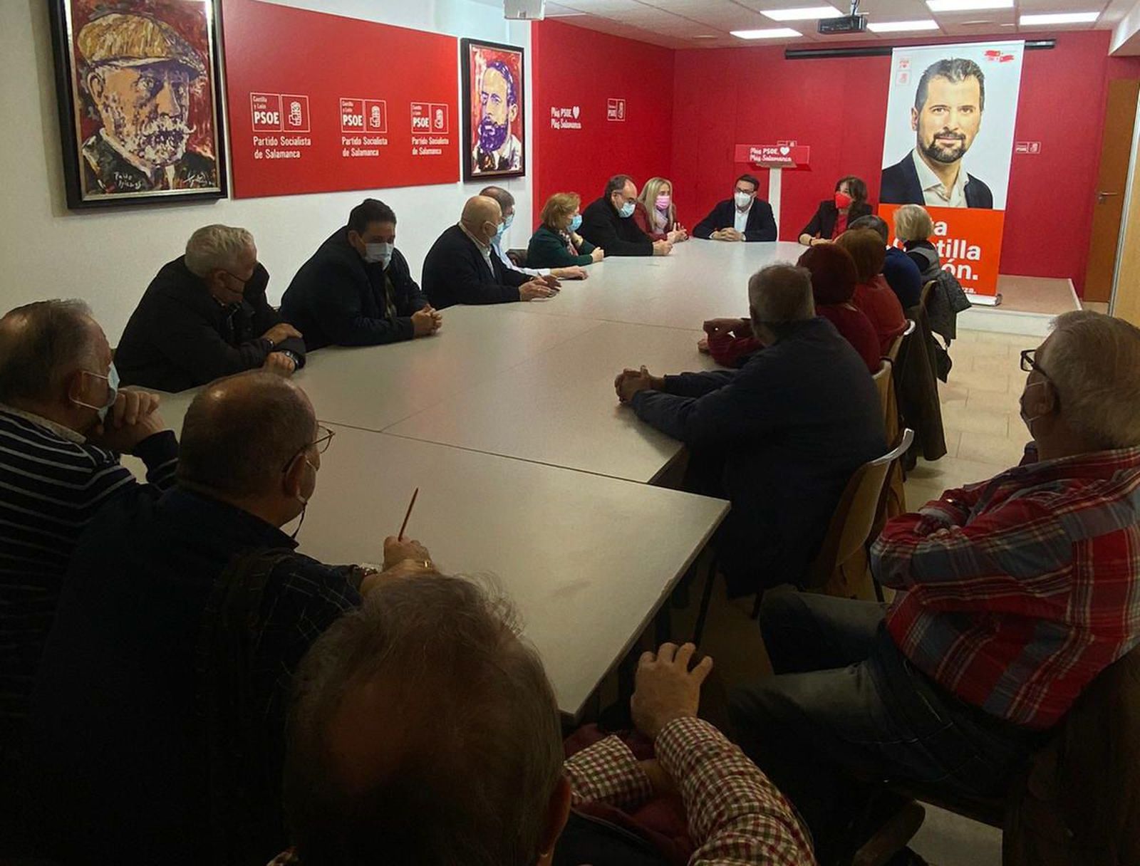 PSOE y FAMASA coinciden en la necesidad de incrementar los servicios de geriatría en el Hospital