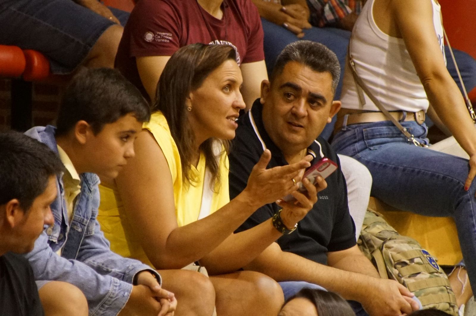 Multitudinario encierro nocturno en Alba de Tormes