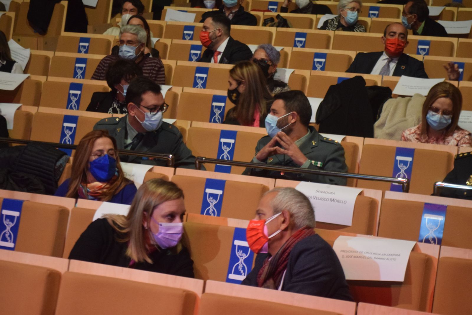 Isabel Blanco habla con José Manuel del Barrio