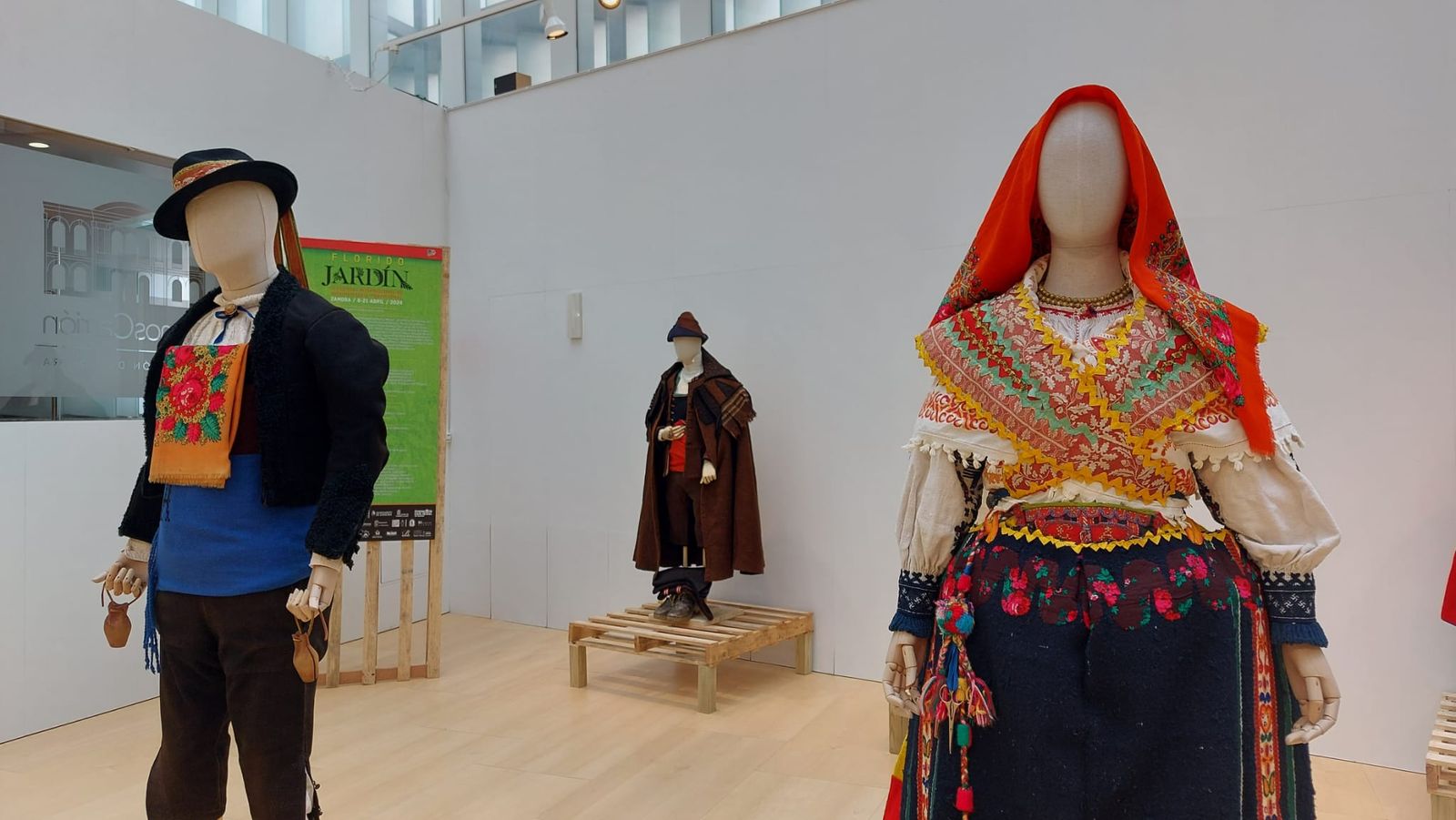 iv-festival-de-indumentaria-tradicional-22