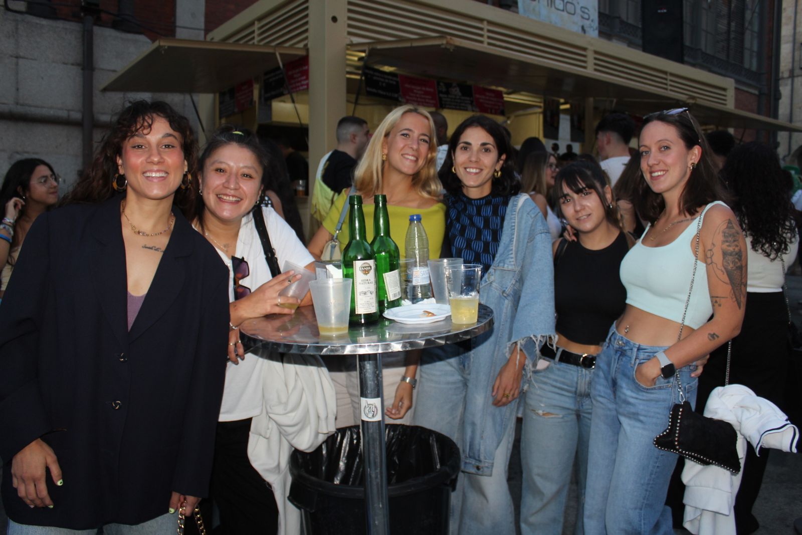 Ambiente en la Feria de Día en la tarde de este jueves