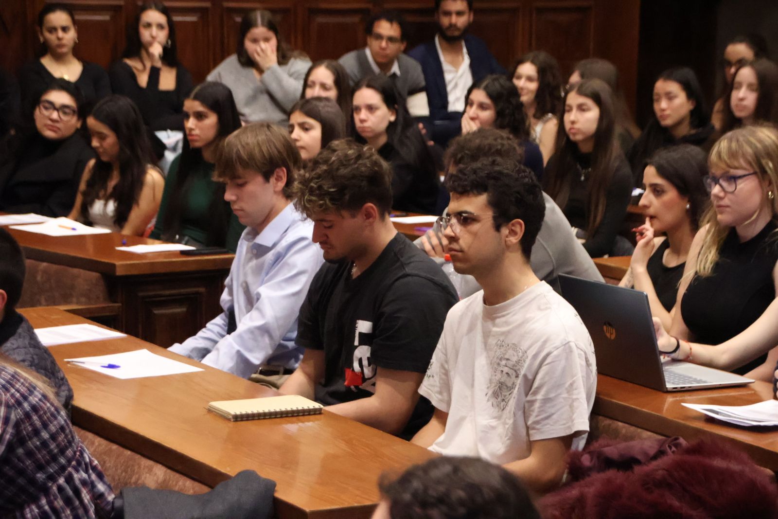 ASELUS entrega distinción al eurodiputado Antonio López-Istúriz White