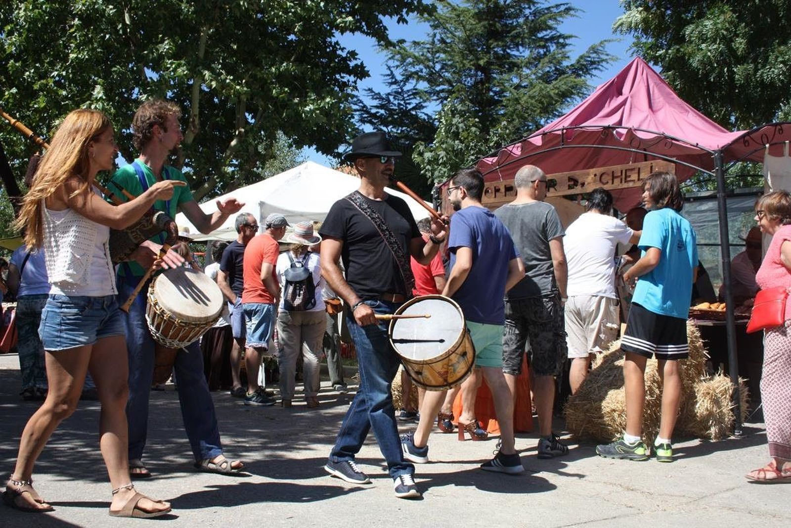 Mercado Campesino en Miranda de Azán