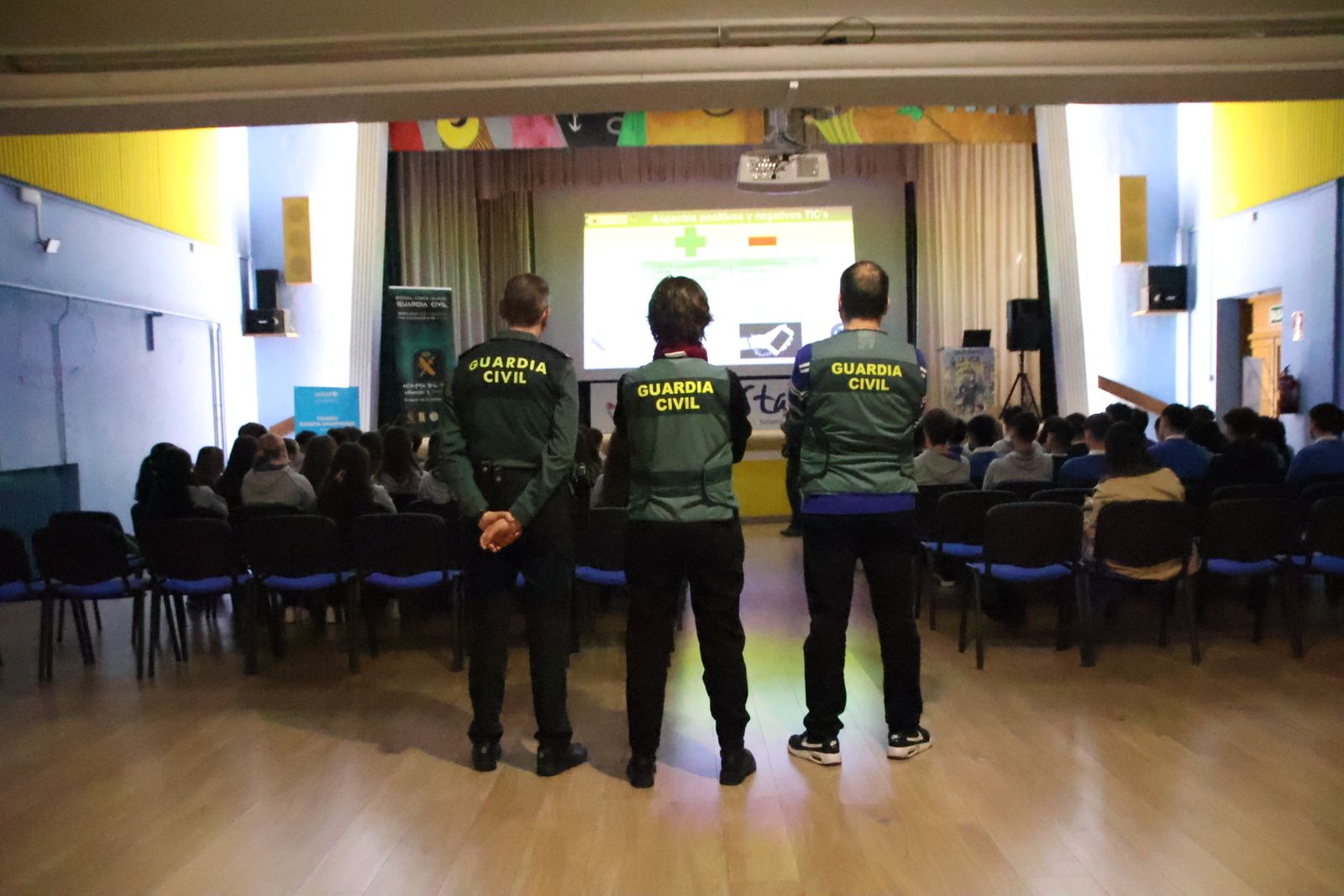 Reportaje ciberliga con Guardia Civil en Maristas