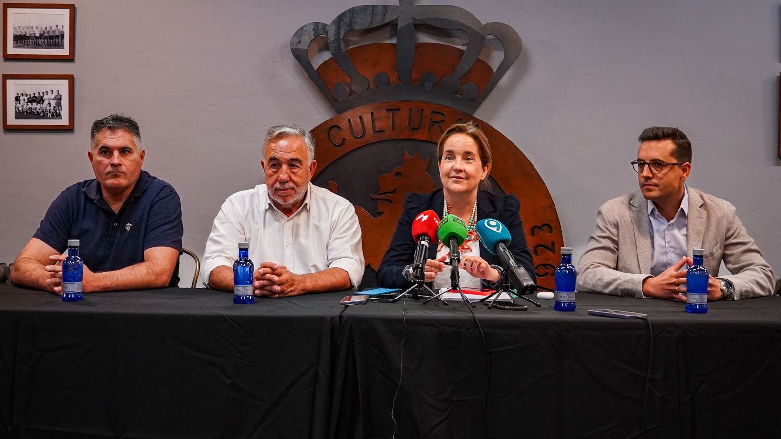 Natividad Alvarado (Natichu), consejera ejecutiva de la Cultural y Deportiva Leonesa; José Fernández Nieto, presidente de la SD Ponferradina; Camilo Díaz, presidente del Ourense CF; y David Ángel Hernández, vicepresidente del Zamora CF