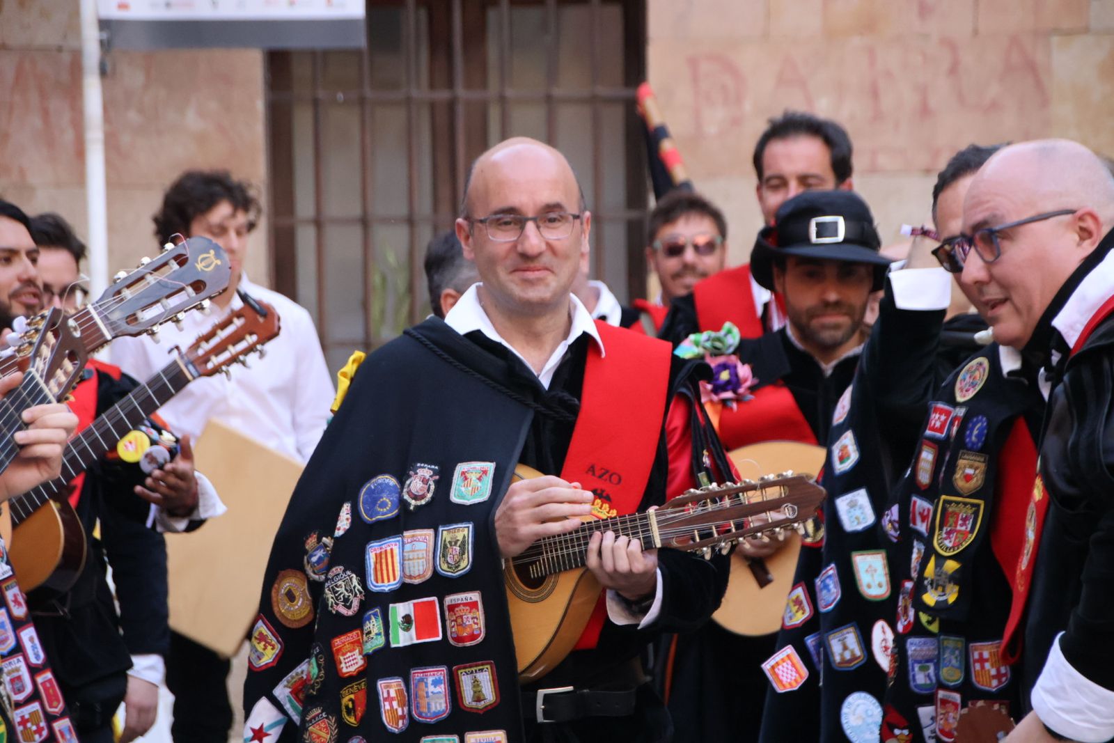 Tunas de toda España cantan al son de la historia por las calles de Salamanca