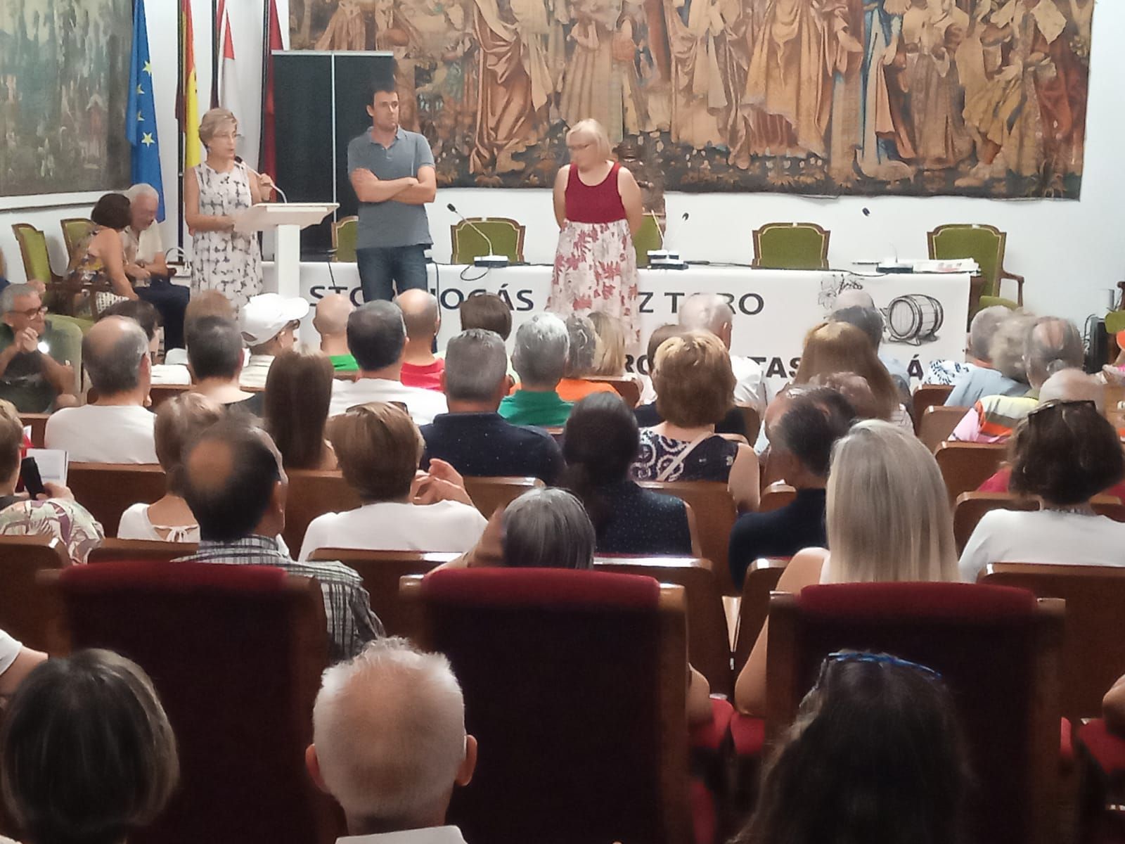 La Plataforma de Stop Biogás del alfoz de Toro durante una reunión.