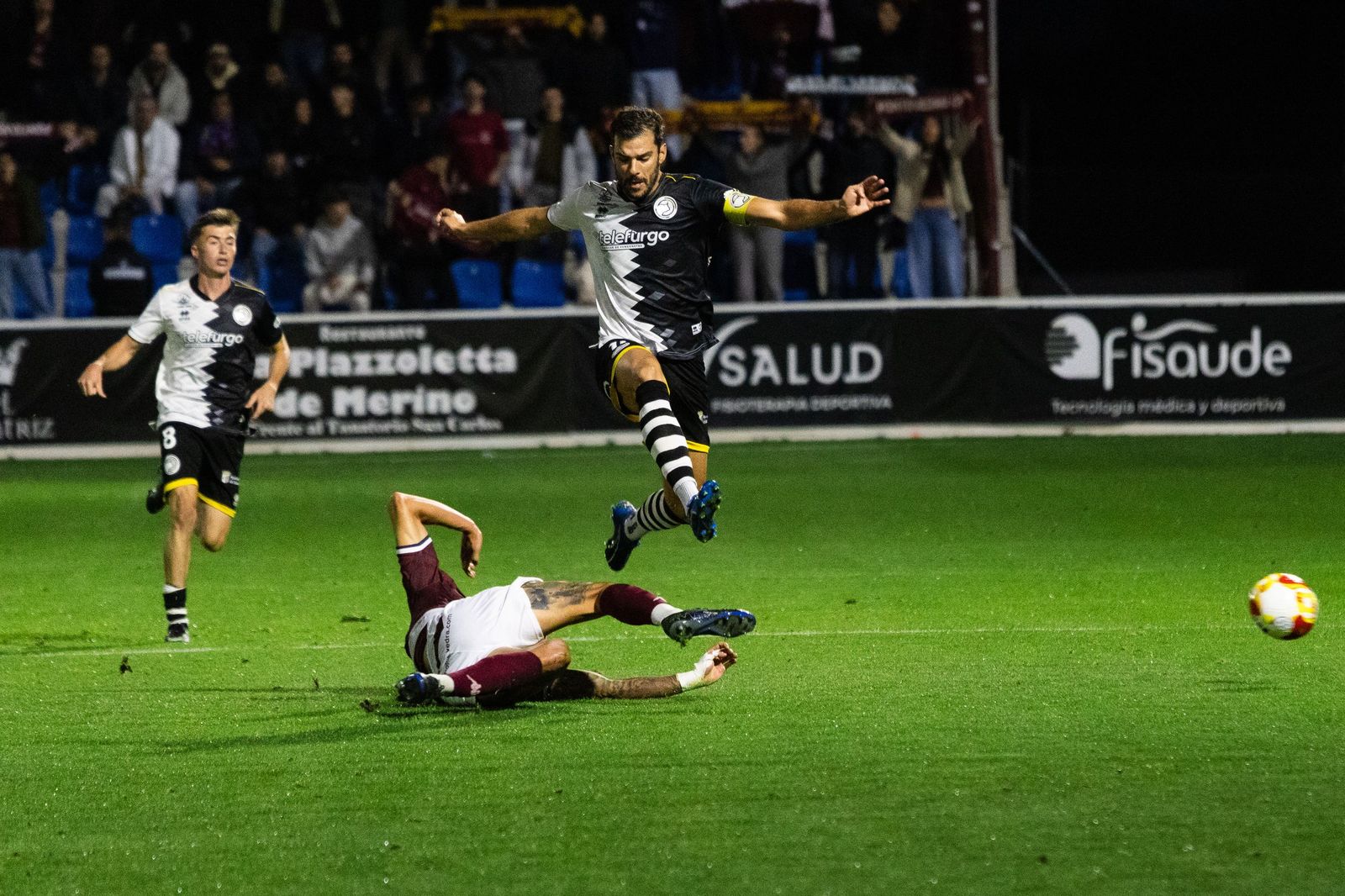 Partido entre Unionistas y Pontevedra en el Reina Sofía