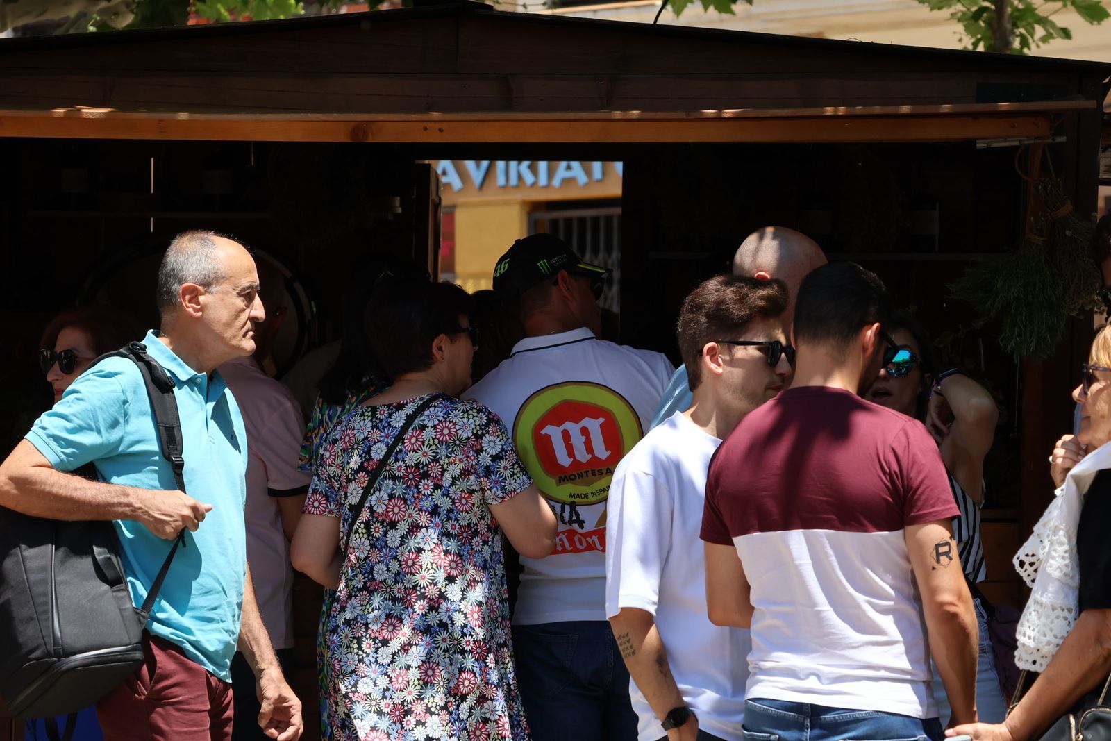 feria-de-vermu-en-plaza-de-viriato-10