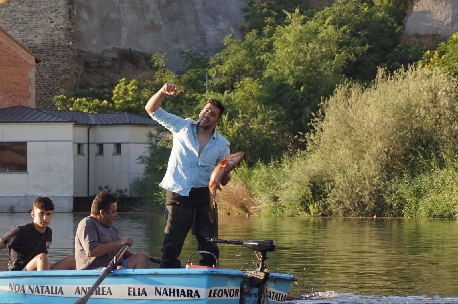Procesión con la Virgen del Carmen por el río Tormes en Alba (45).jpeg