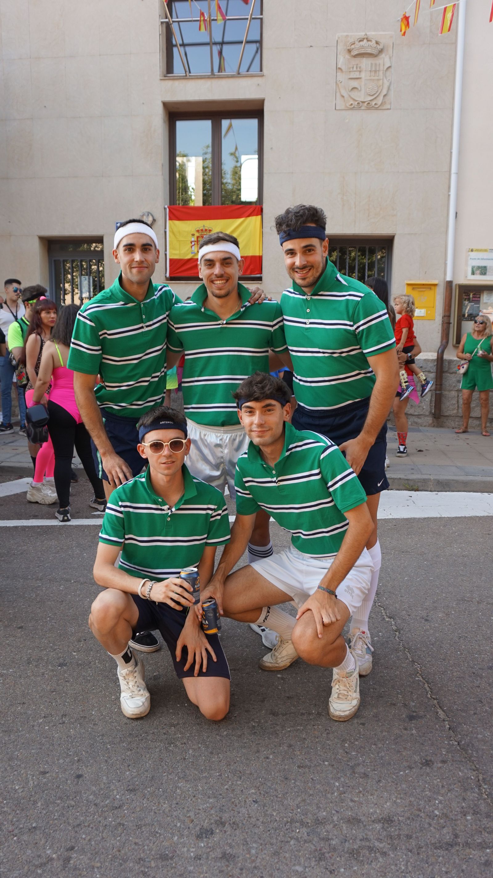 desfile-de-penas-en-castellanos-de-moriscos-8