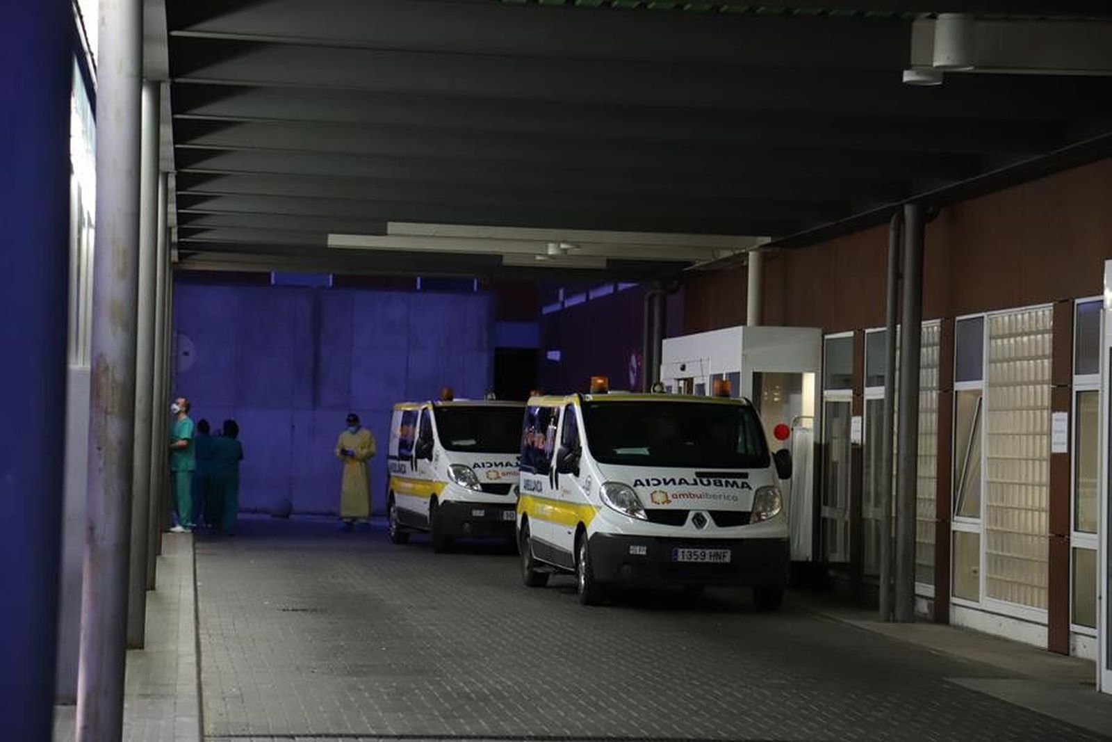 Coronavirus ambulancia hospital epi casos (5)