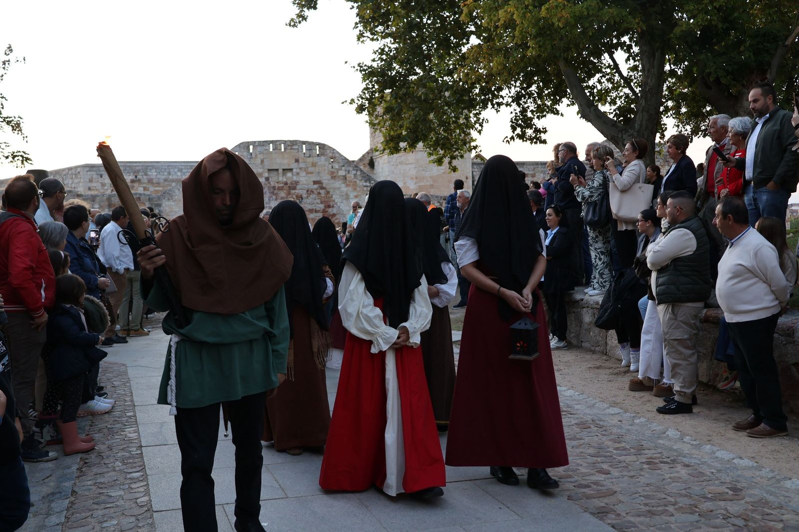 Desfile del entierro de los Hijos de Arias Gonzalo