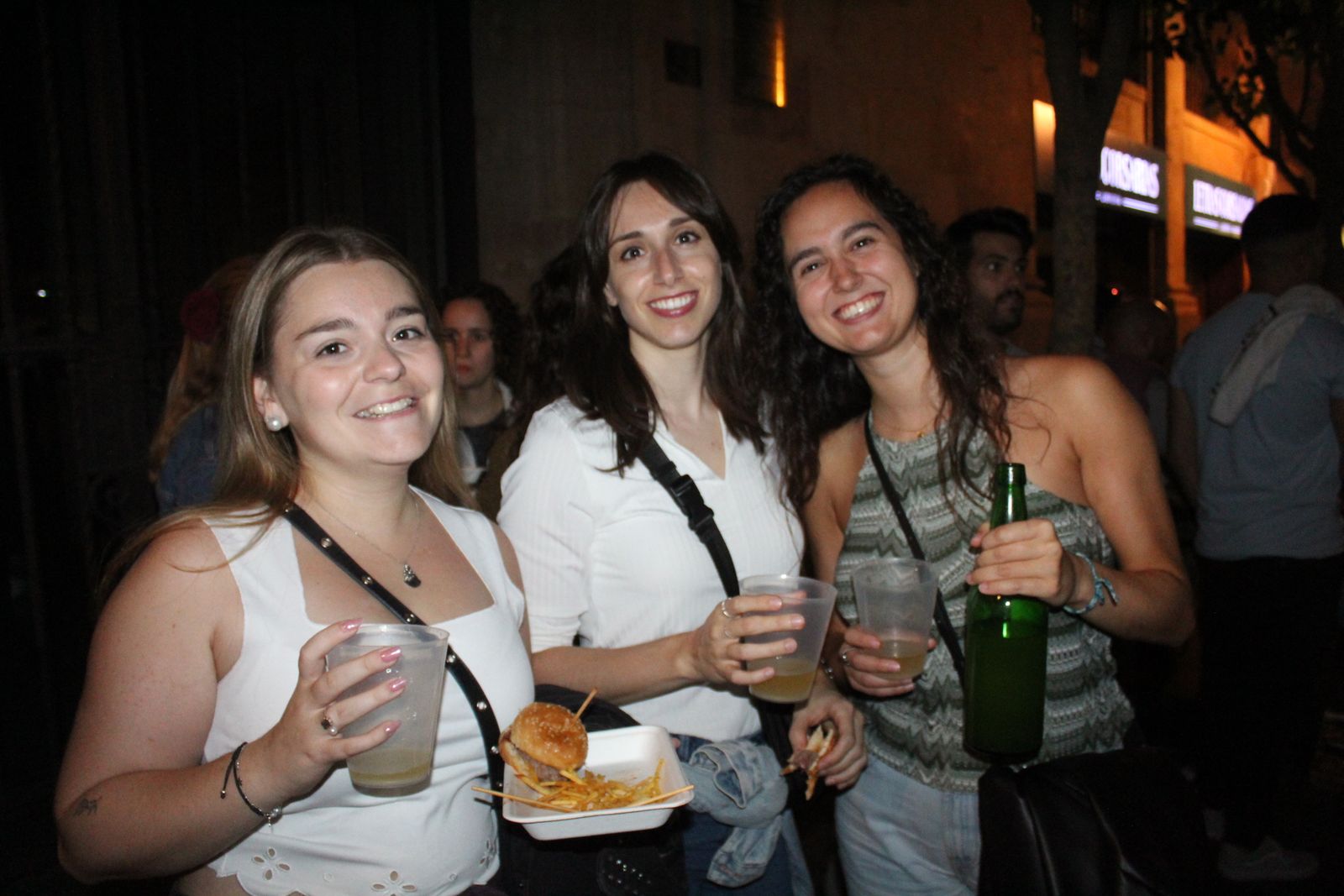 Ambiente en la Feria de Día en la tarde de este jueves
