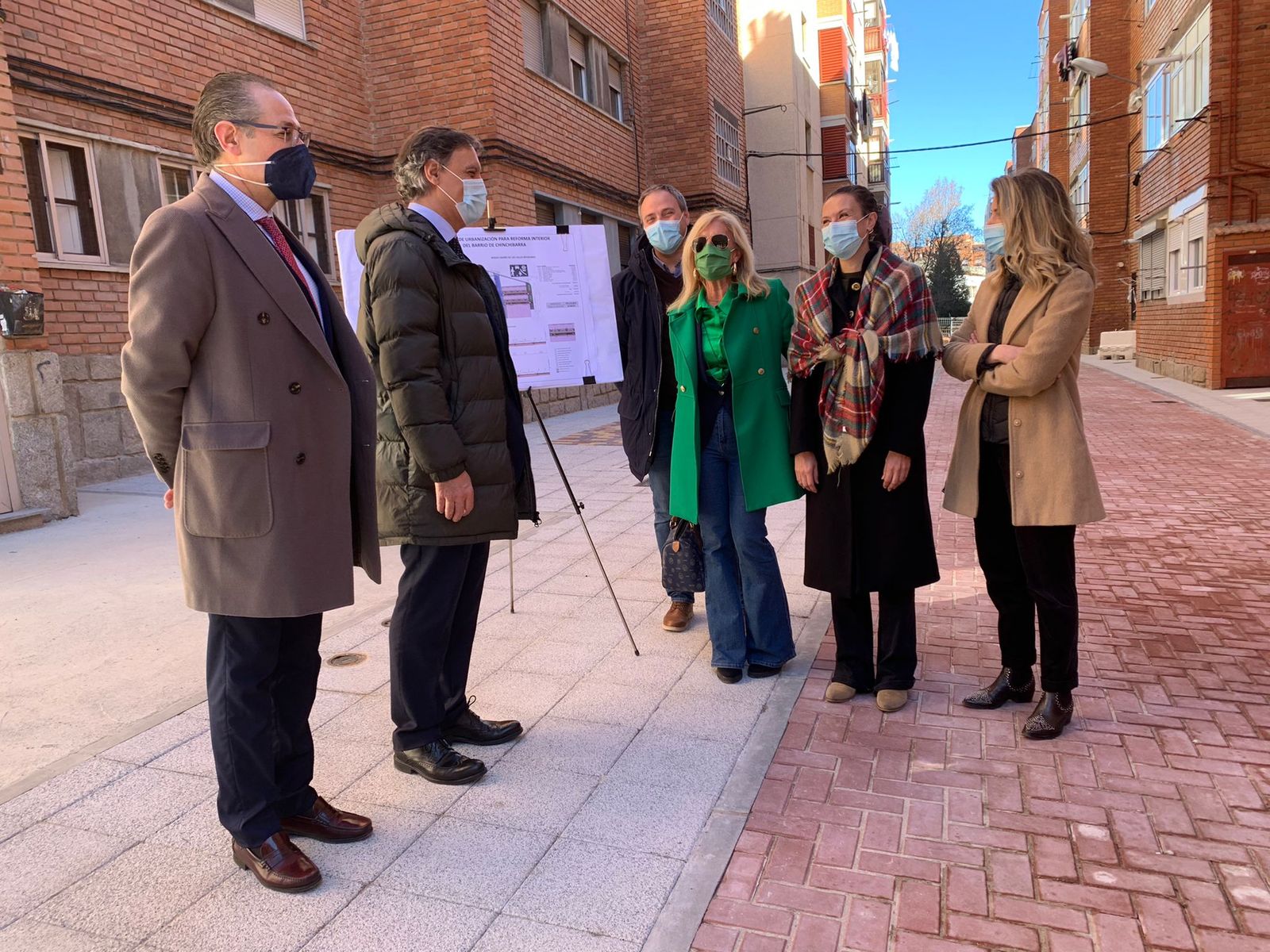 Las calles de la Chinchibarra ya tienen nueva imagen y mejoran su accesibilidad