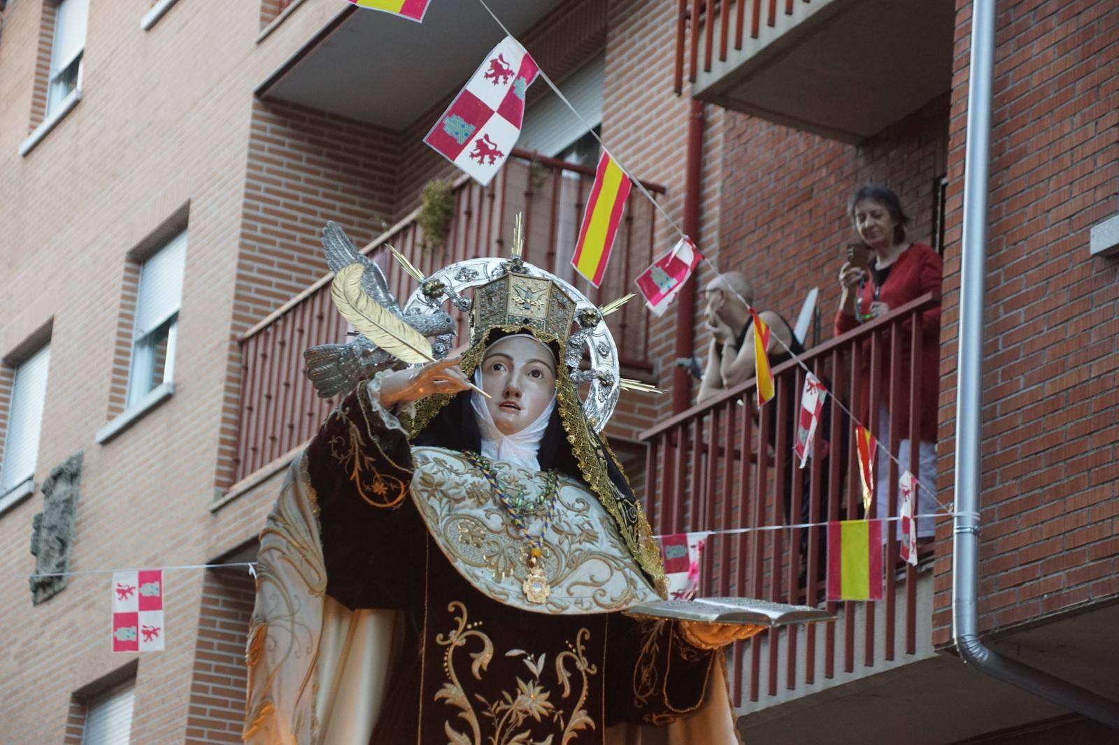Procesión de Santa Teresa en Alba 2025 (31).jpeg