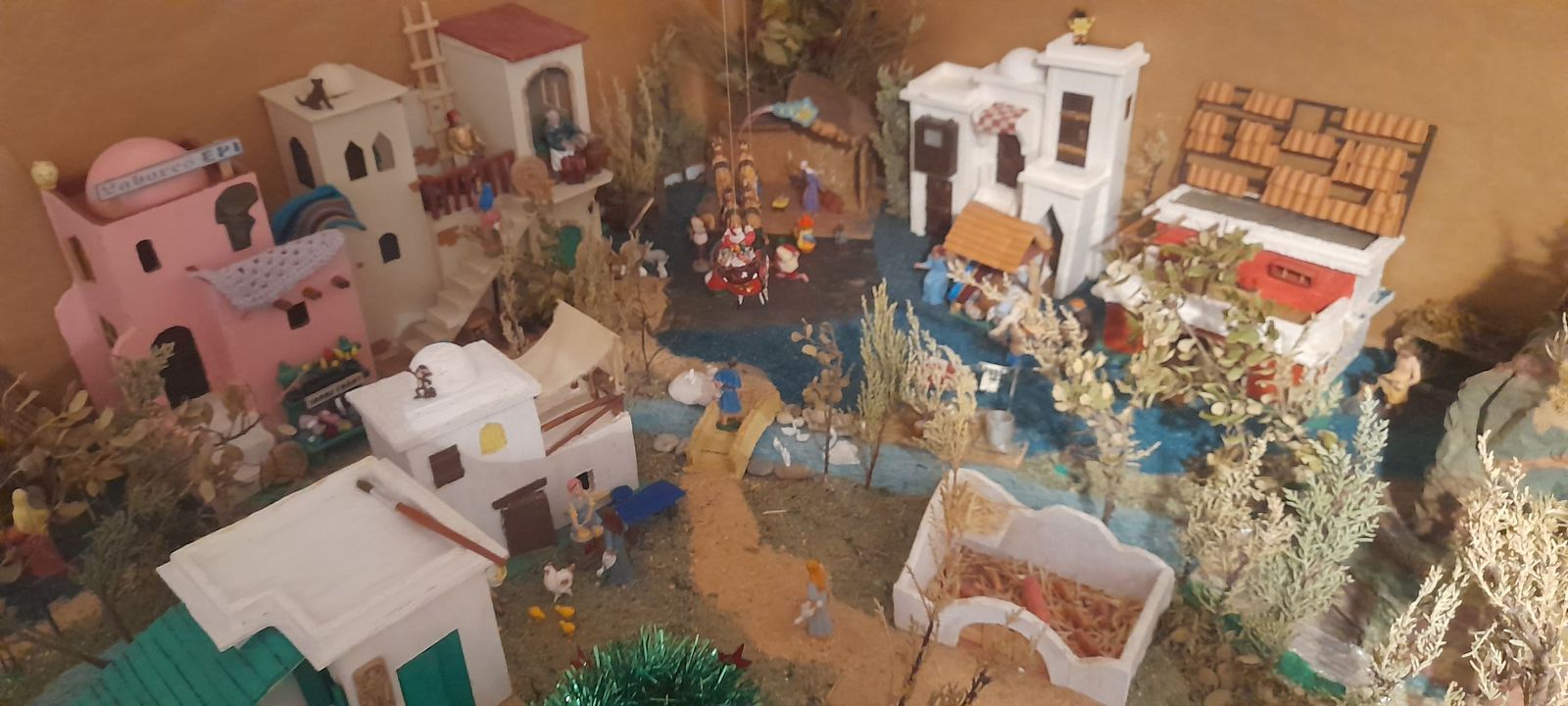 L.R.G.S. - Belén situado en una vivienda de la calle del Doctor Gómez Ulla en Salamanca (2).jpg