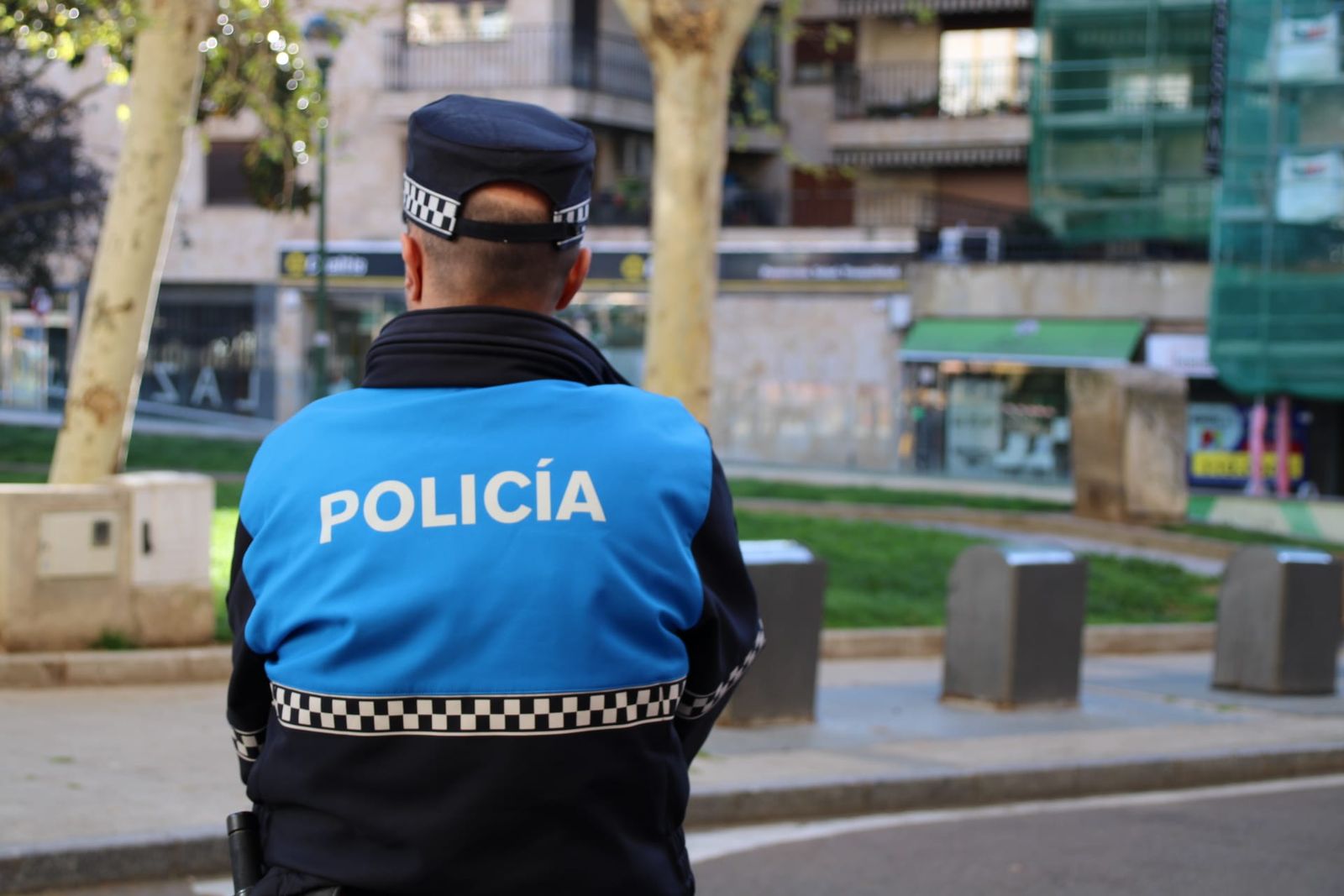 comprobacion-de-un-andamio-en-la-plaza-de-julian-sanchez-el-charro-fotos-s24h-7