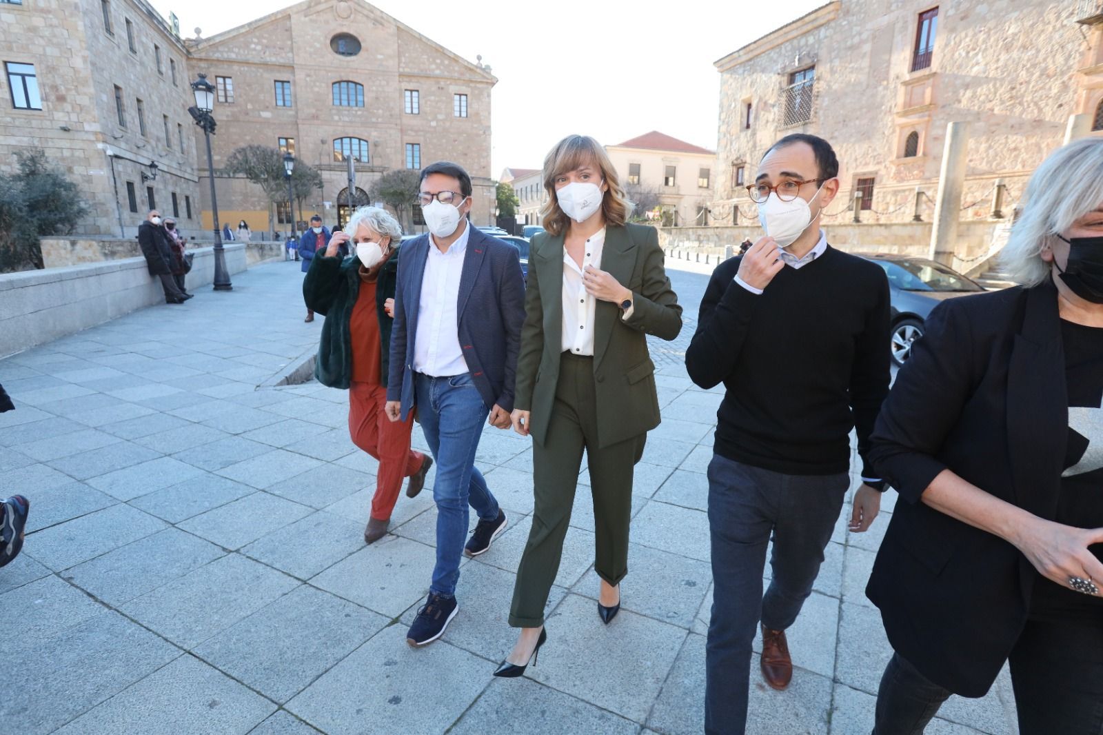 Pilar Alegría durante su visita a Salamanca (2)