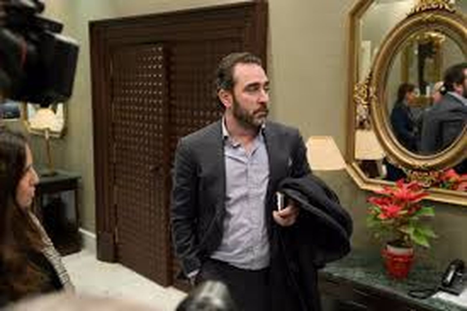 De Aldama se queja de un "arañazo" en el Audi blindado que le incautó la Guardia Civil