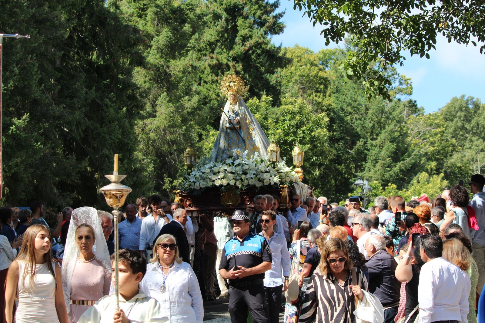 Béjar, misa y procesión en el santuario de Nuestra Señora del Castañar