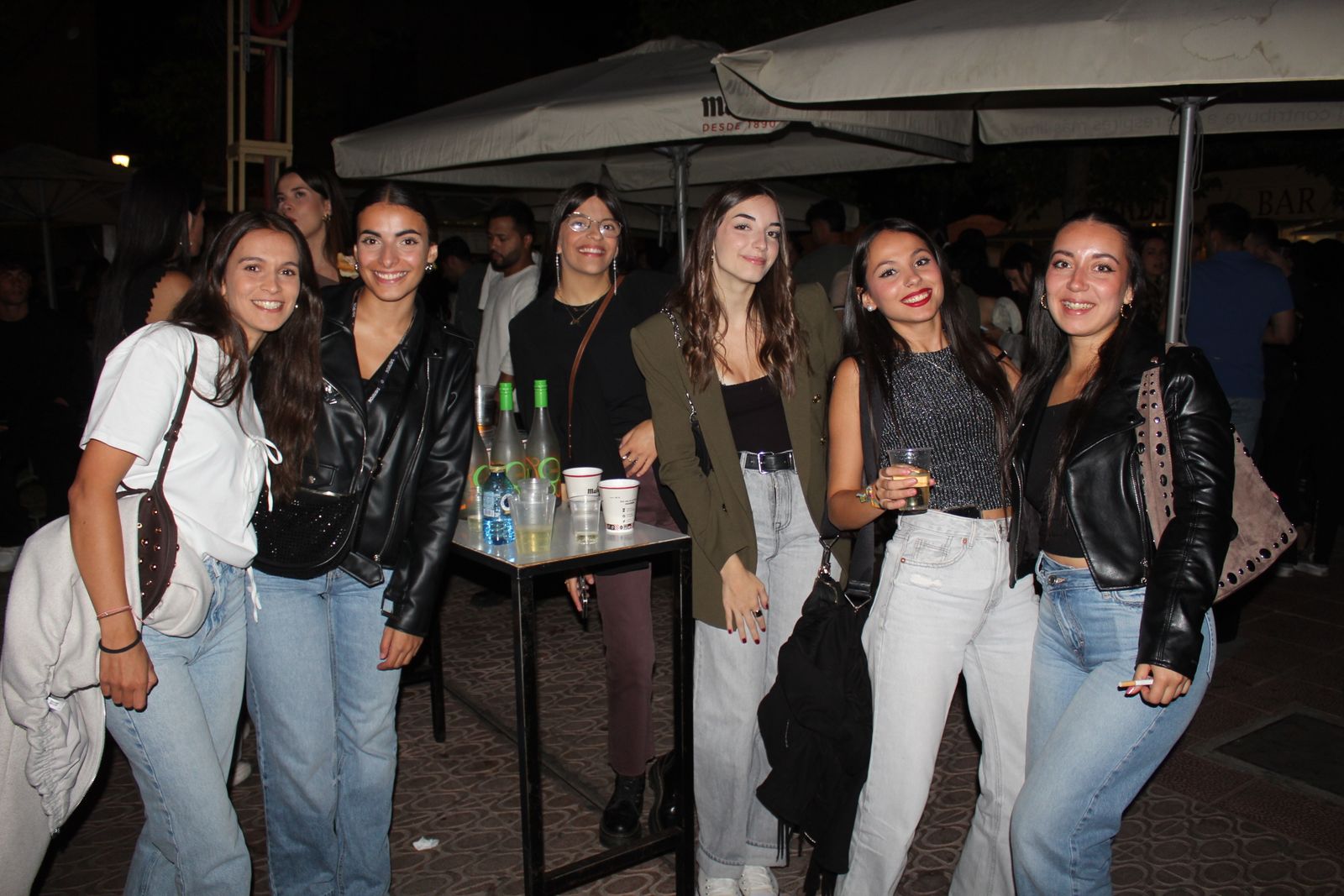 Ambiente en la Feria de Día en la tarde de este jueves