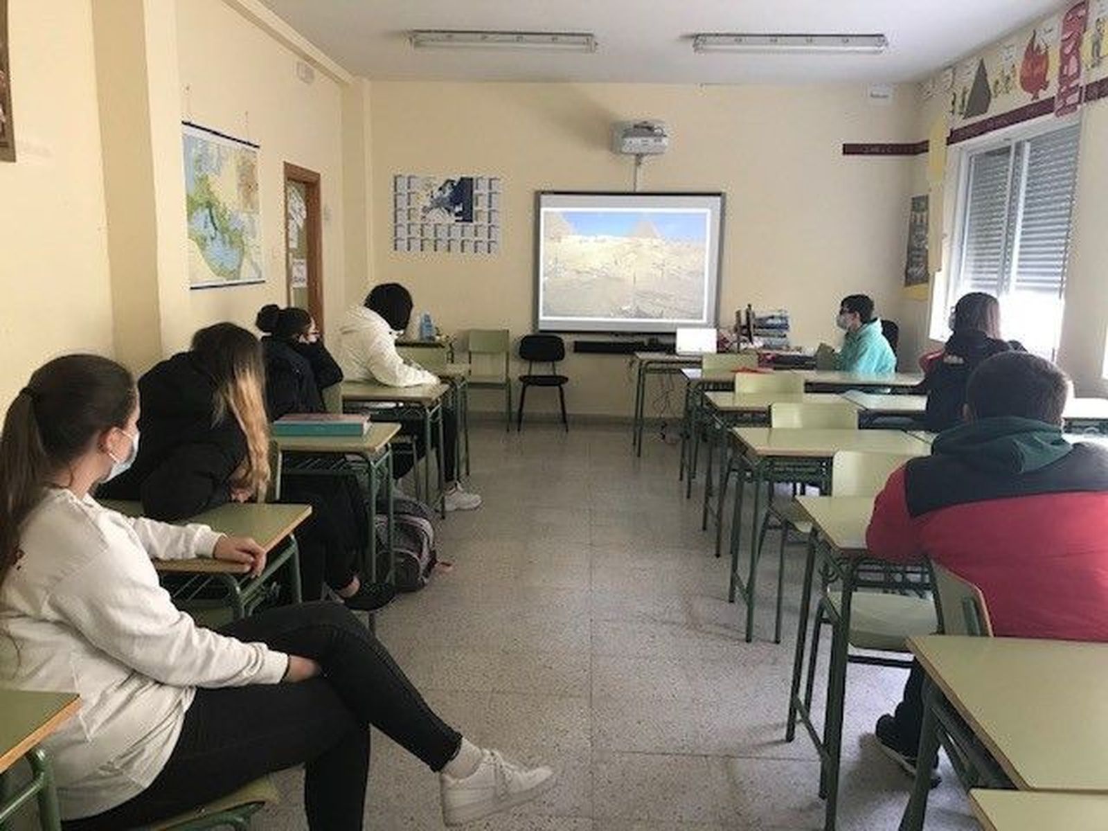 Imagen charla taller de papiros