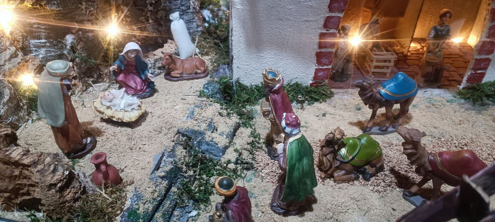 J.C.S.B. - Belén situado en una vivienda de Villares de la Reina (1).jpg