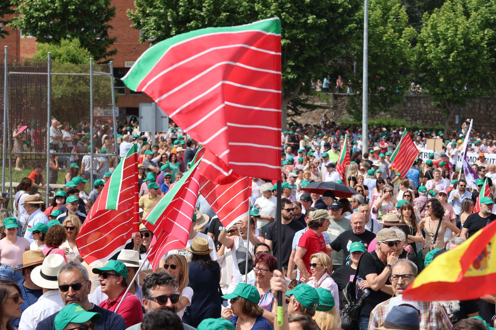 manifestacion-contra-la-perida-de-servicios-de-ave-48