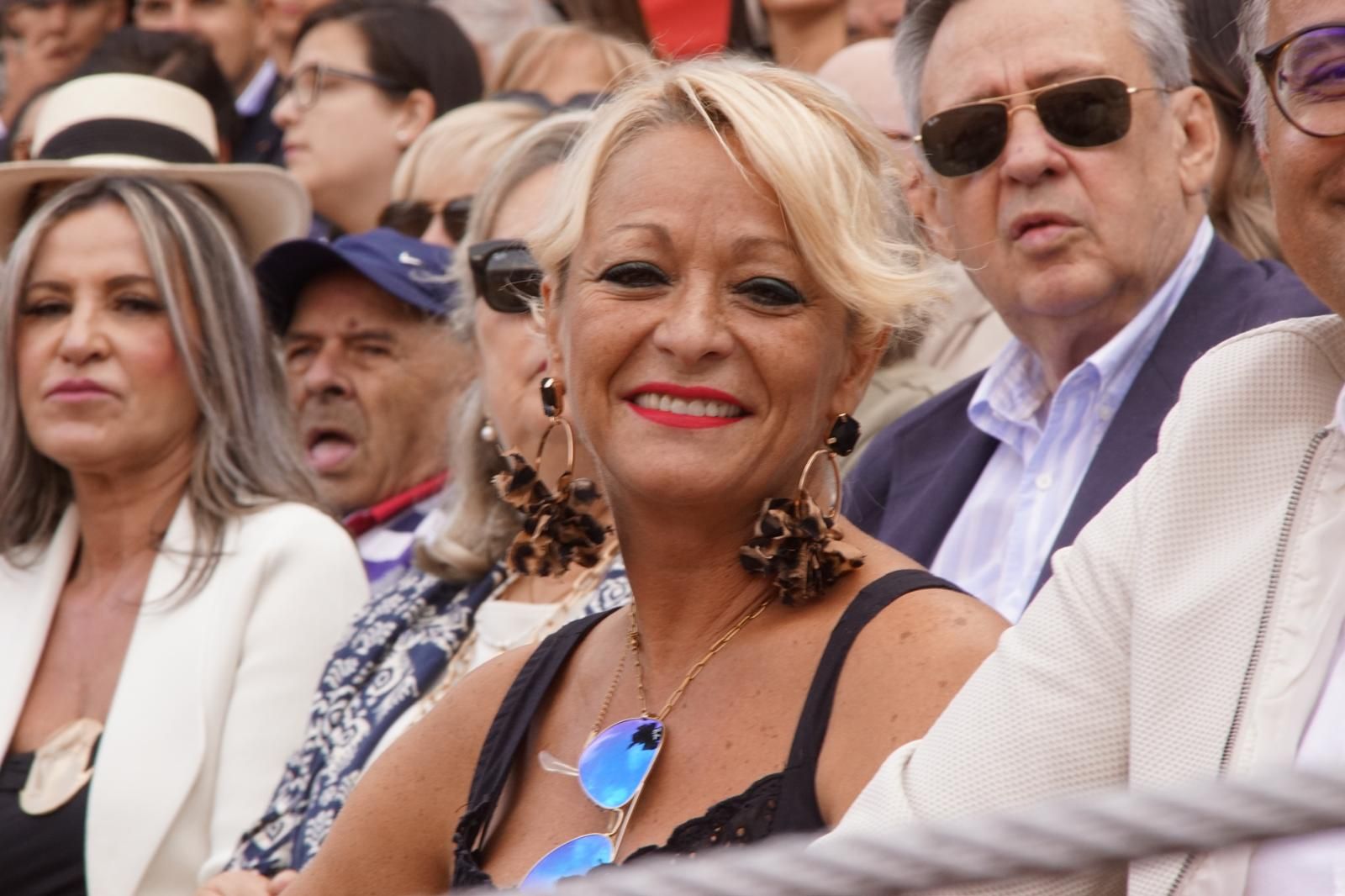 resumen-fotografico-del-ambiente-en-los-tendidos-de-la-glorieta-durante-la-corrida-concurso-22-de-septiembre-fotos-juanes-66