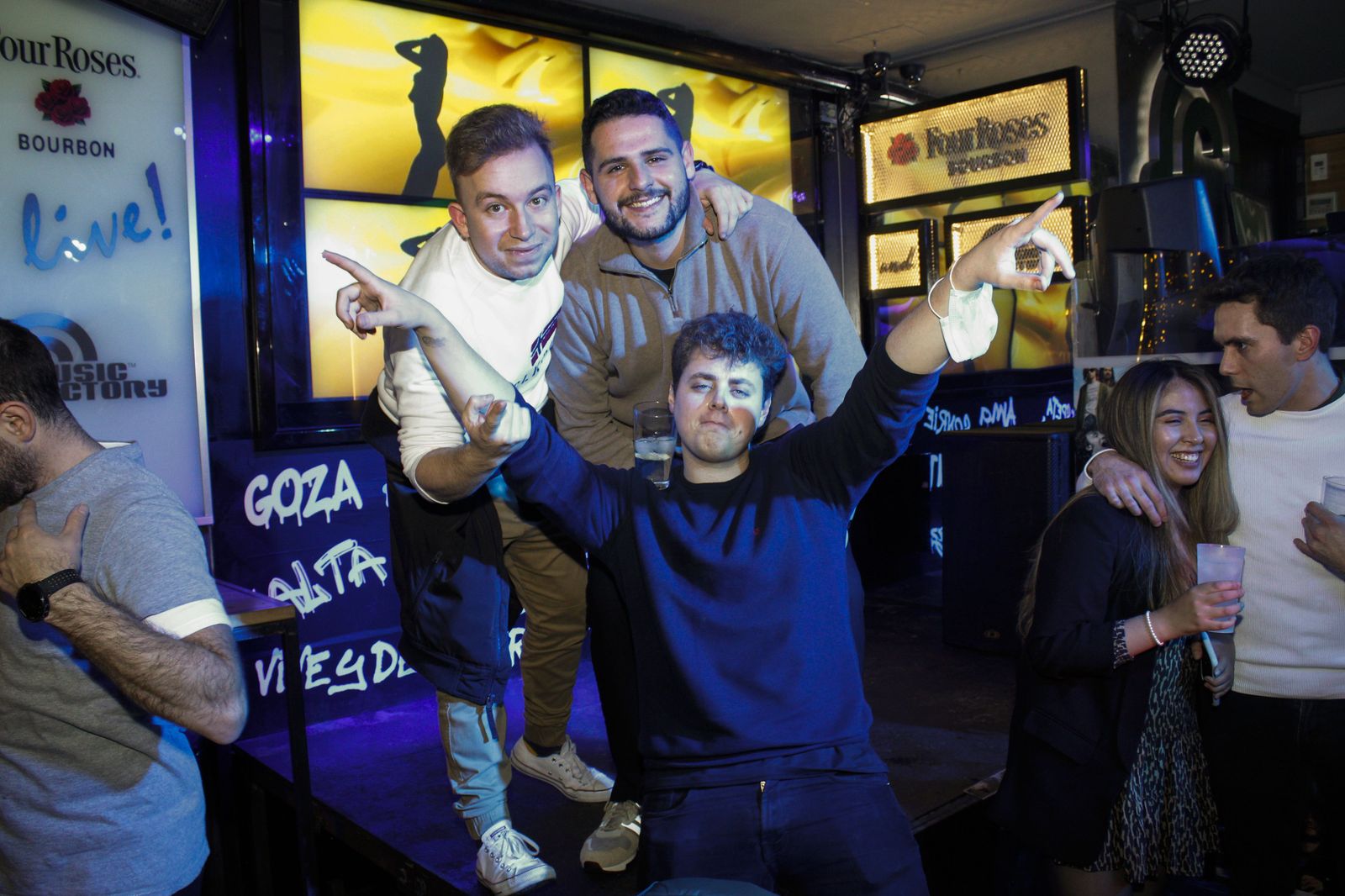 salamanca-de-noche-viernes-21-de-enero-de-2022-9751