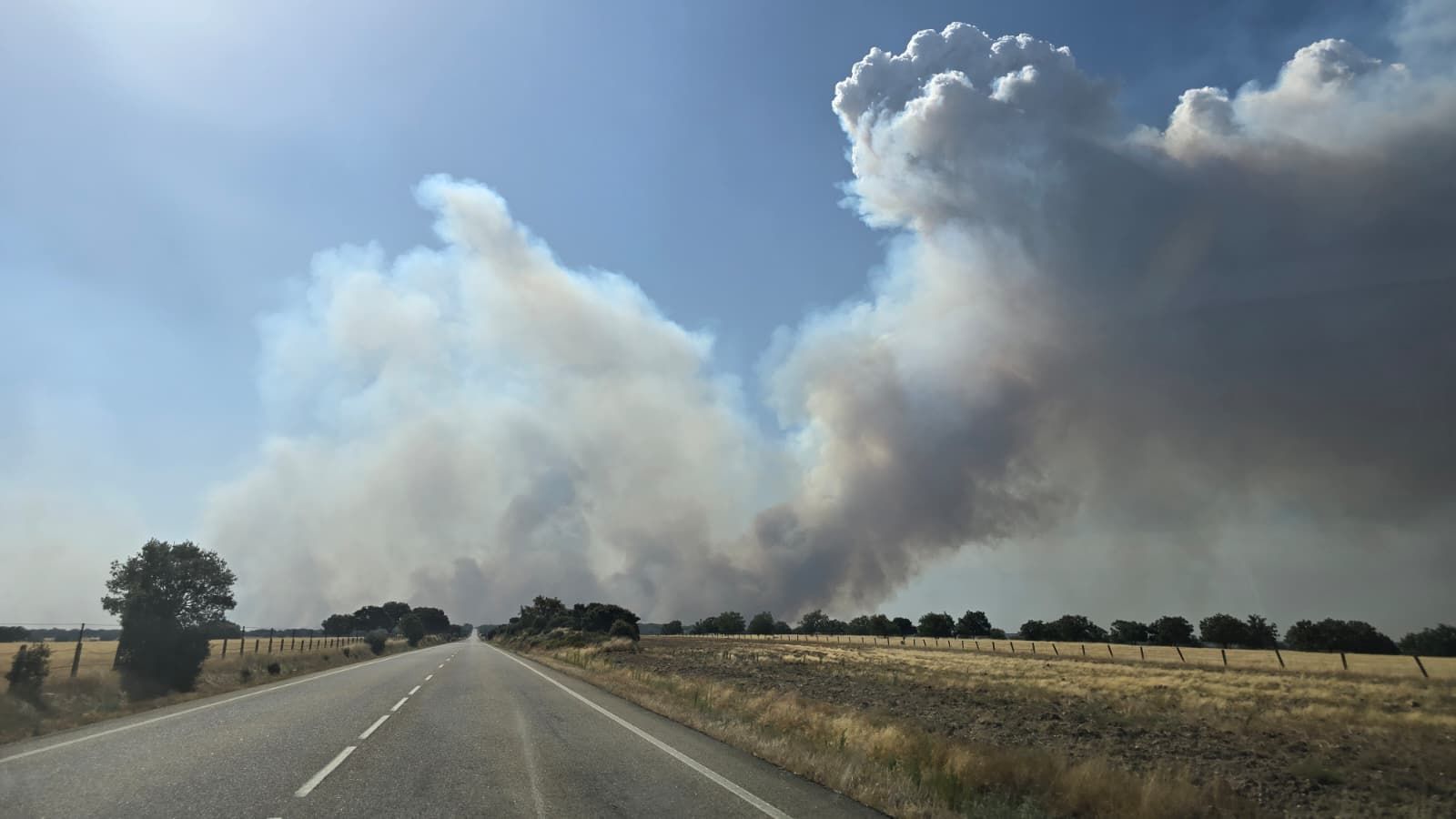 Incendio en Cipérez (2).jpg