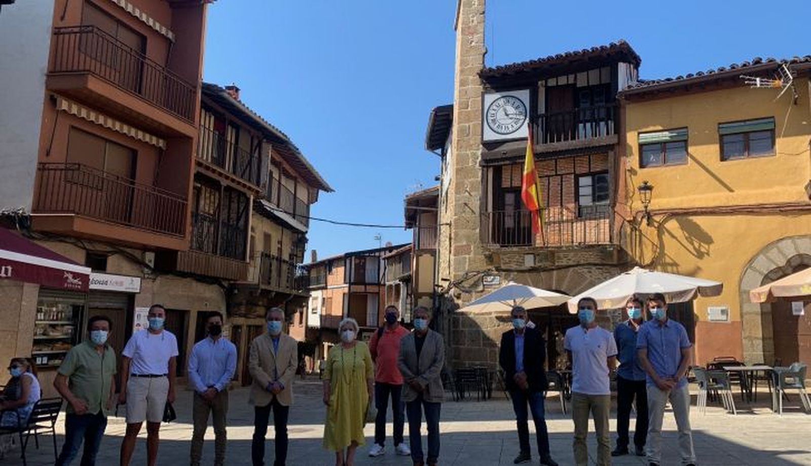 La subdelegada del Gobierno en Salamanca, Encarnación Pérez, y el subdelegado del Gobierno en Cáceres, José Antonio Muñoz (1)