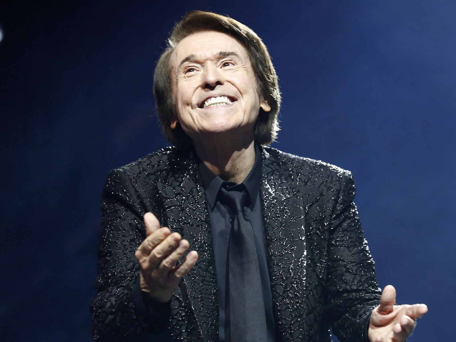 Raphael anuncia fechas de su 'Gira Victoria 2024' que pasará por Castilla y León