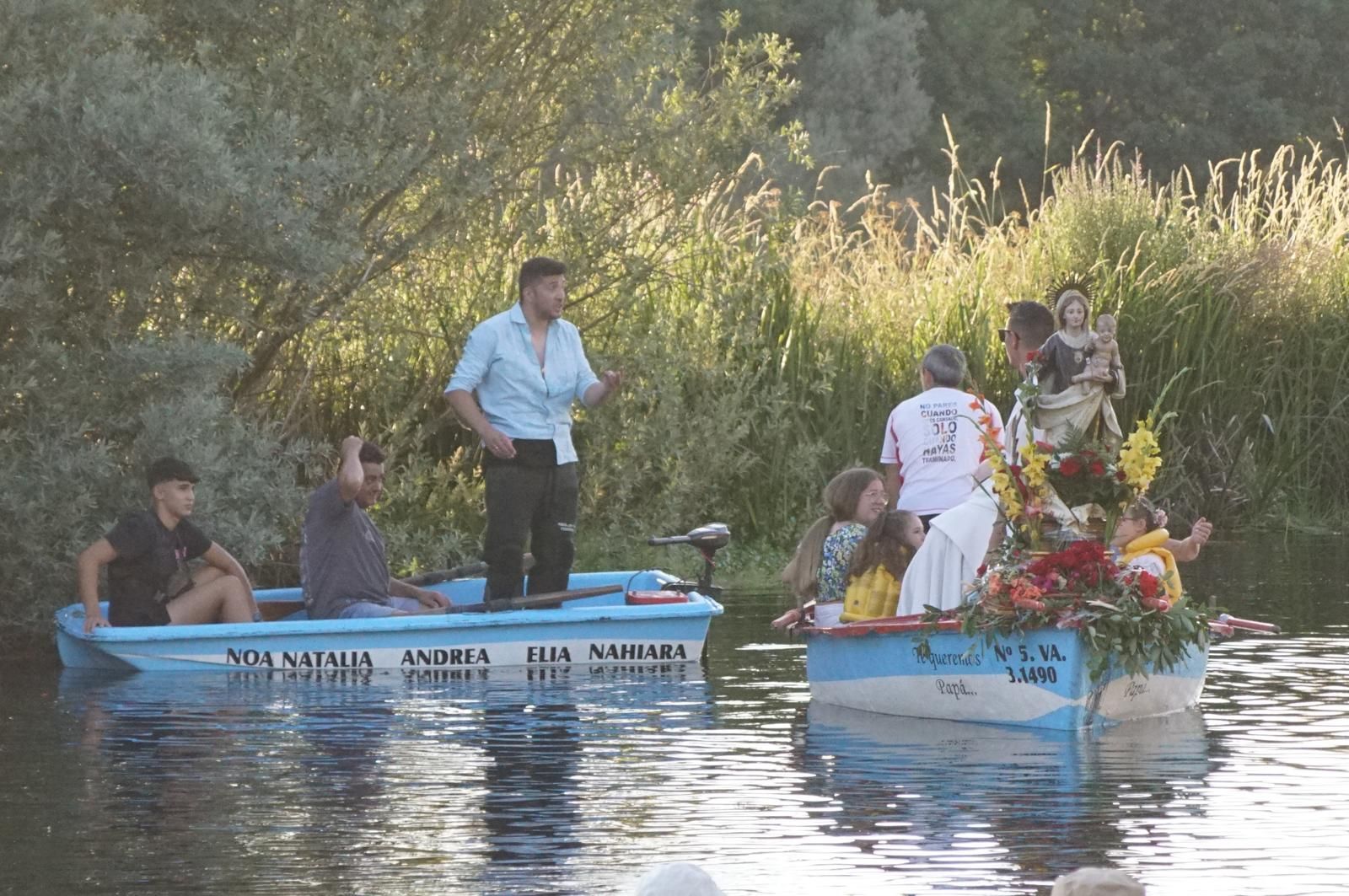 Procesión con la Virgen del Carmen por el río Tormes en Alba (49).jpeg